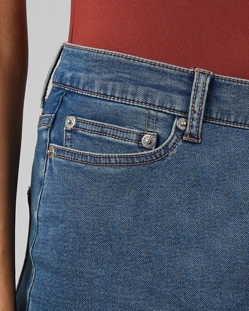 WOMEN'S STRETCH COMFORT JEAN BERMUDA SHORT sold by 32 Degrees product image thumbnail 3