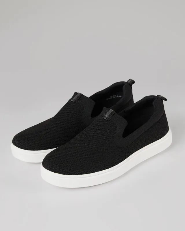 MEN'S FLEX KNIT SLIP-ON SNEAKERS sold by 32 Degrees
