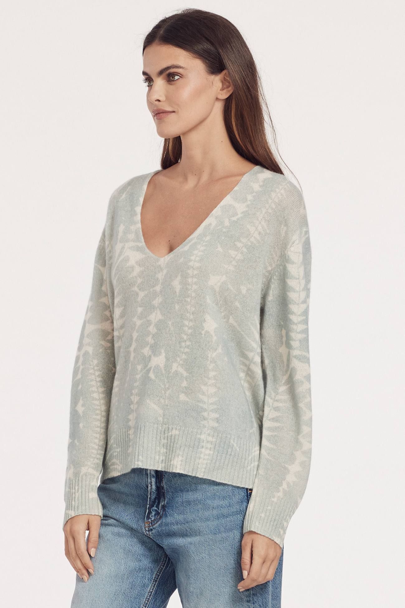 POPPEY PRINTED V-NECK sold by 360 Cashmere product image thumbnail 2