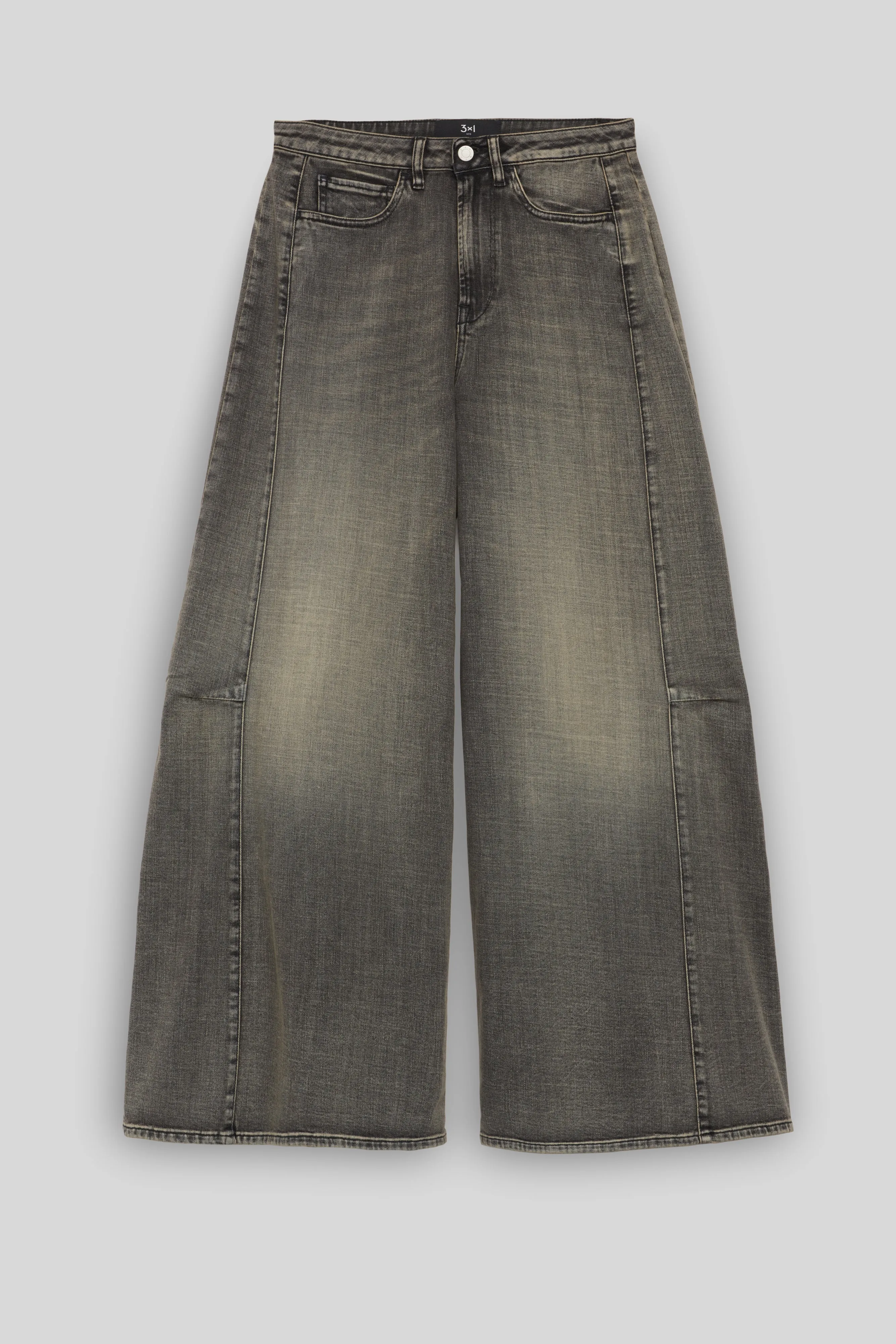 FLIP TOMBOY | TEA GREY sold by 3x1