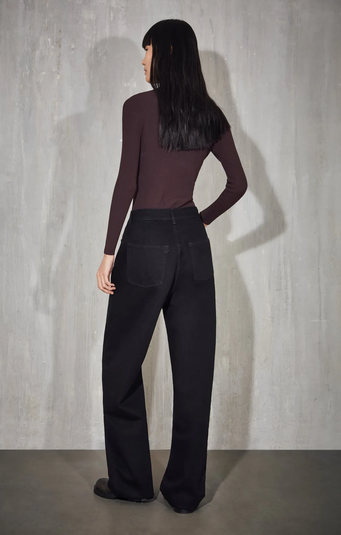 EASY | SOLID NOIR sold by 3x1 product image thumbnail 2