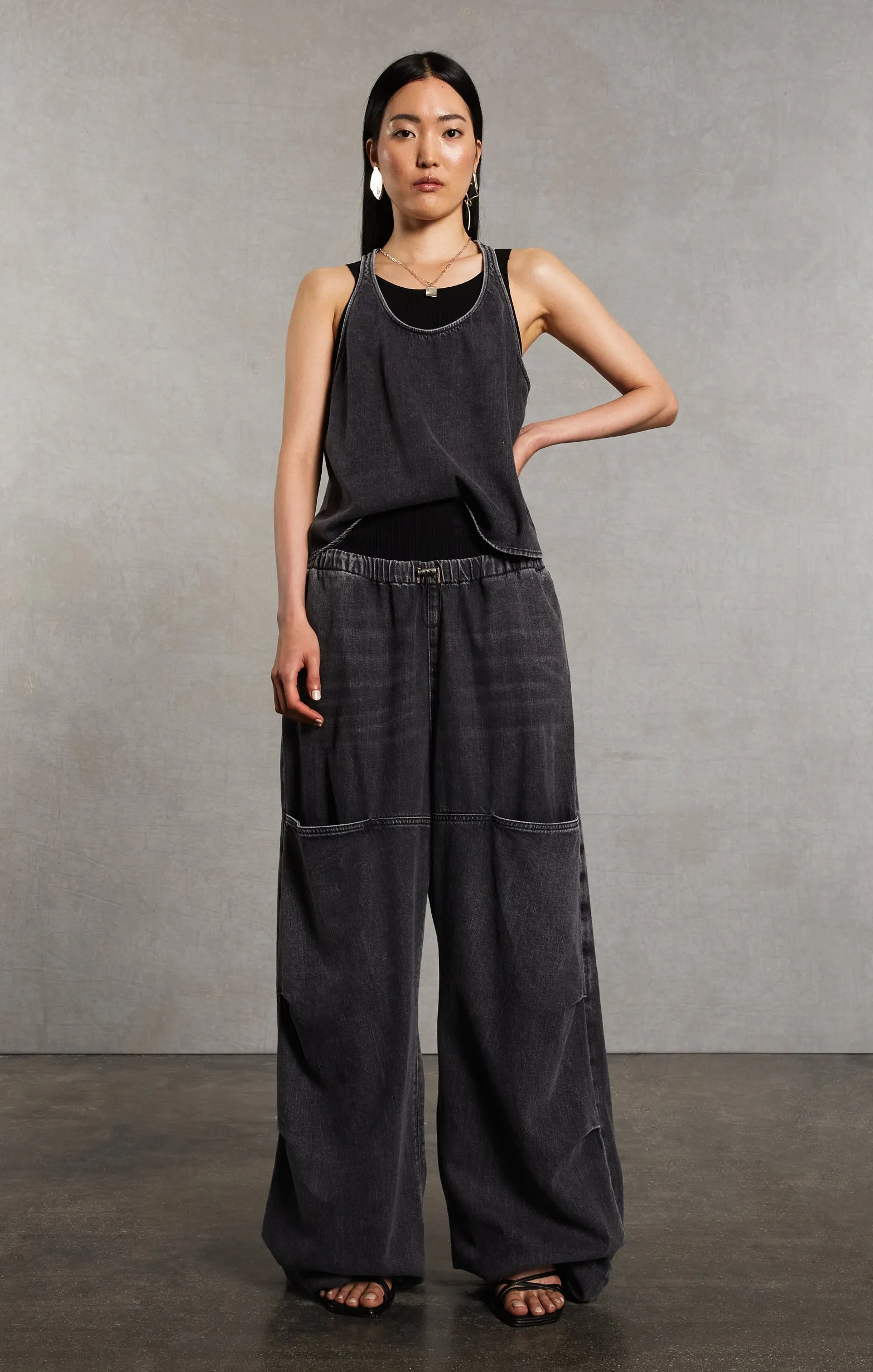 SKATER JOGGER | DARKNESS sold by 3x1