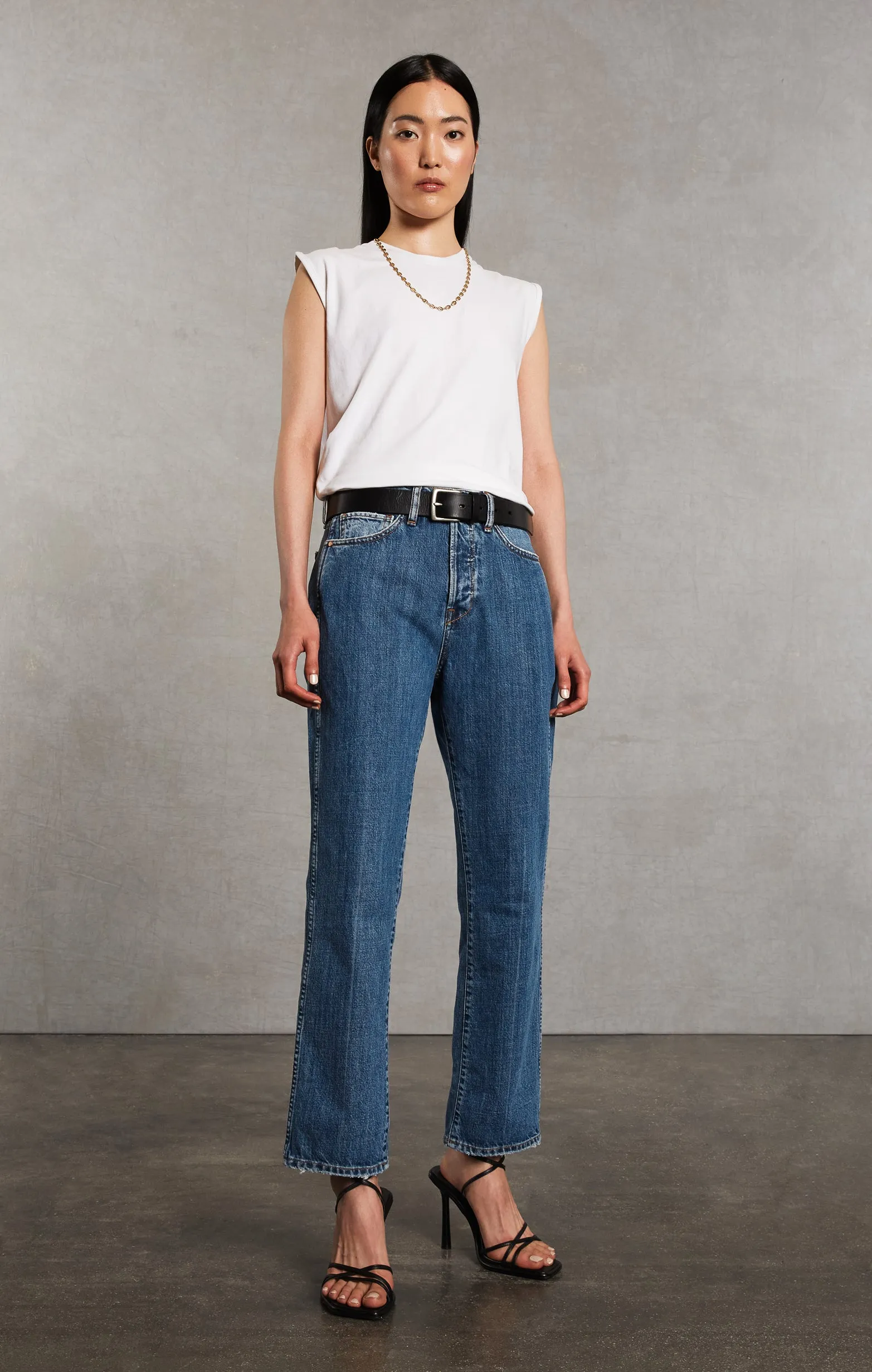 AUSTIN CROP | SOLID BARREL sold by 3x1