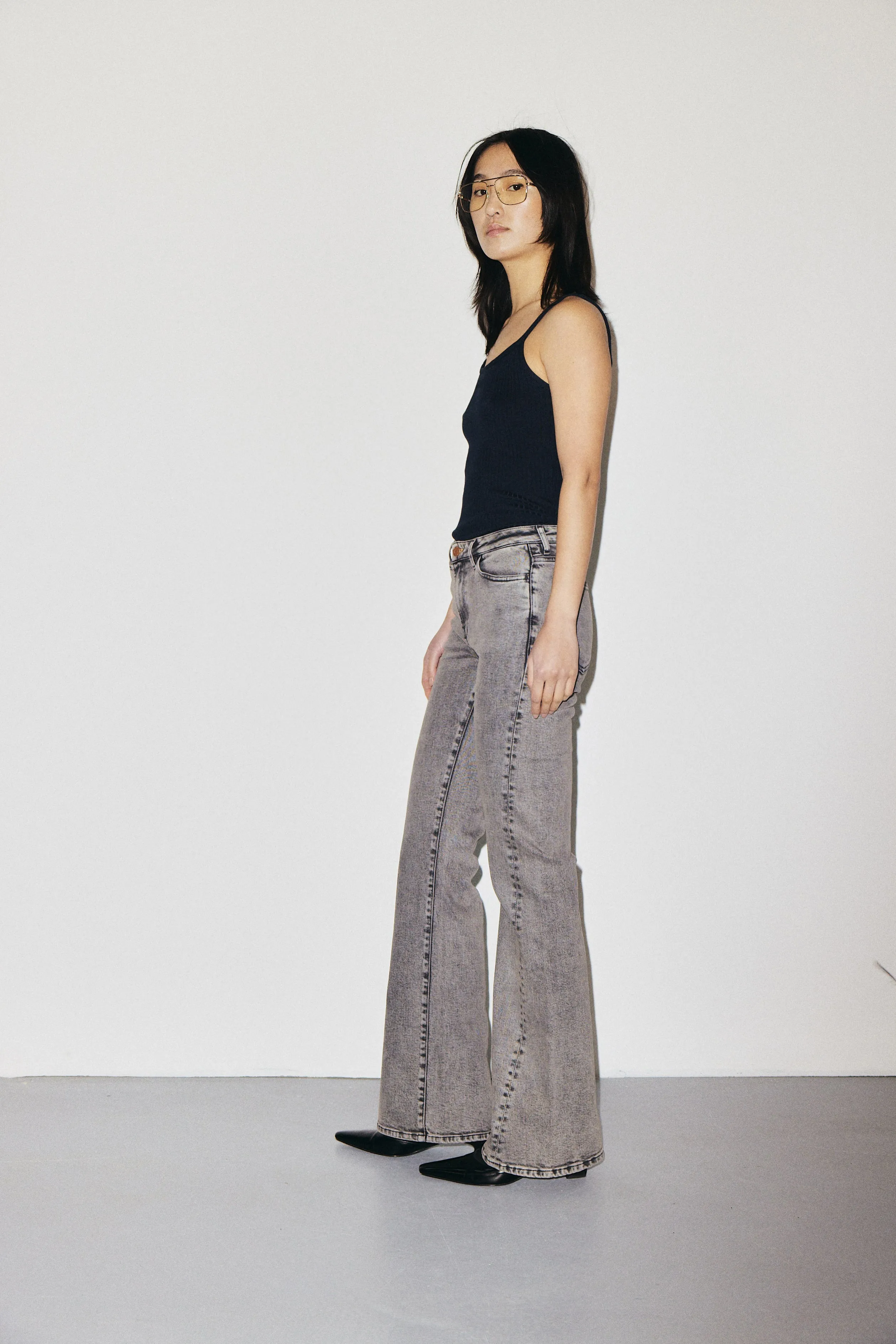 ALEXIA | WARM GREY sold by 3x1 product image thumbnail 3