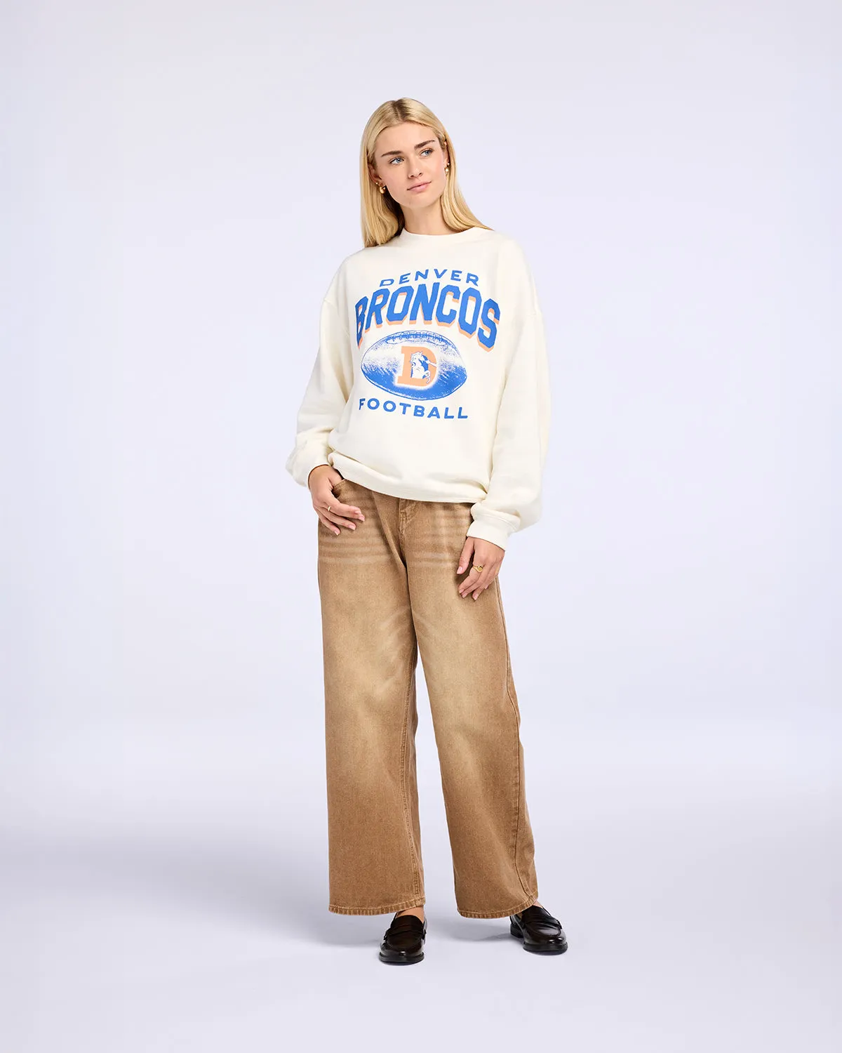 DENVER BRONCOS HISTORIC ARCH CLOUD '47 OVERSIZED CREW WOMENS sold by 47 product image thumbnail 4