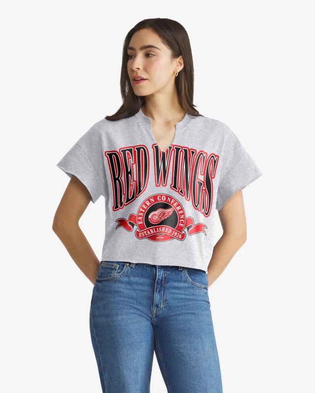 DETROIT RED WINGS BANNERS OUT '47 WOMEN'S OVERSIZED NOTCH NECK TEE made by 47