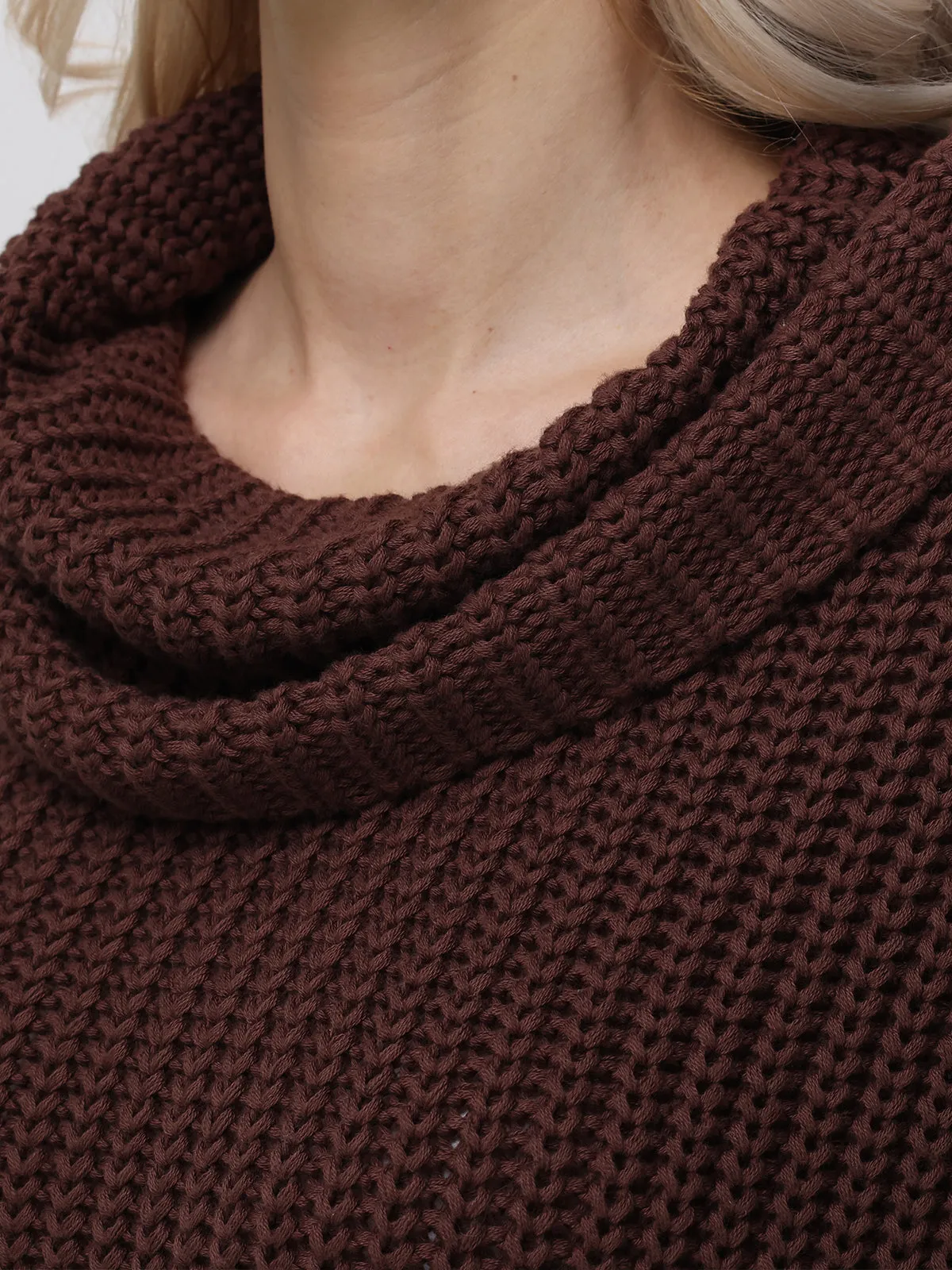 Cate: Sleeveless Turtleneck Sweater sold by 525 America product image thumbnail 5