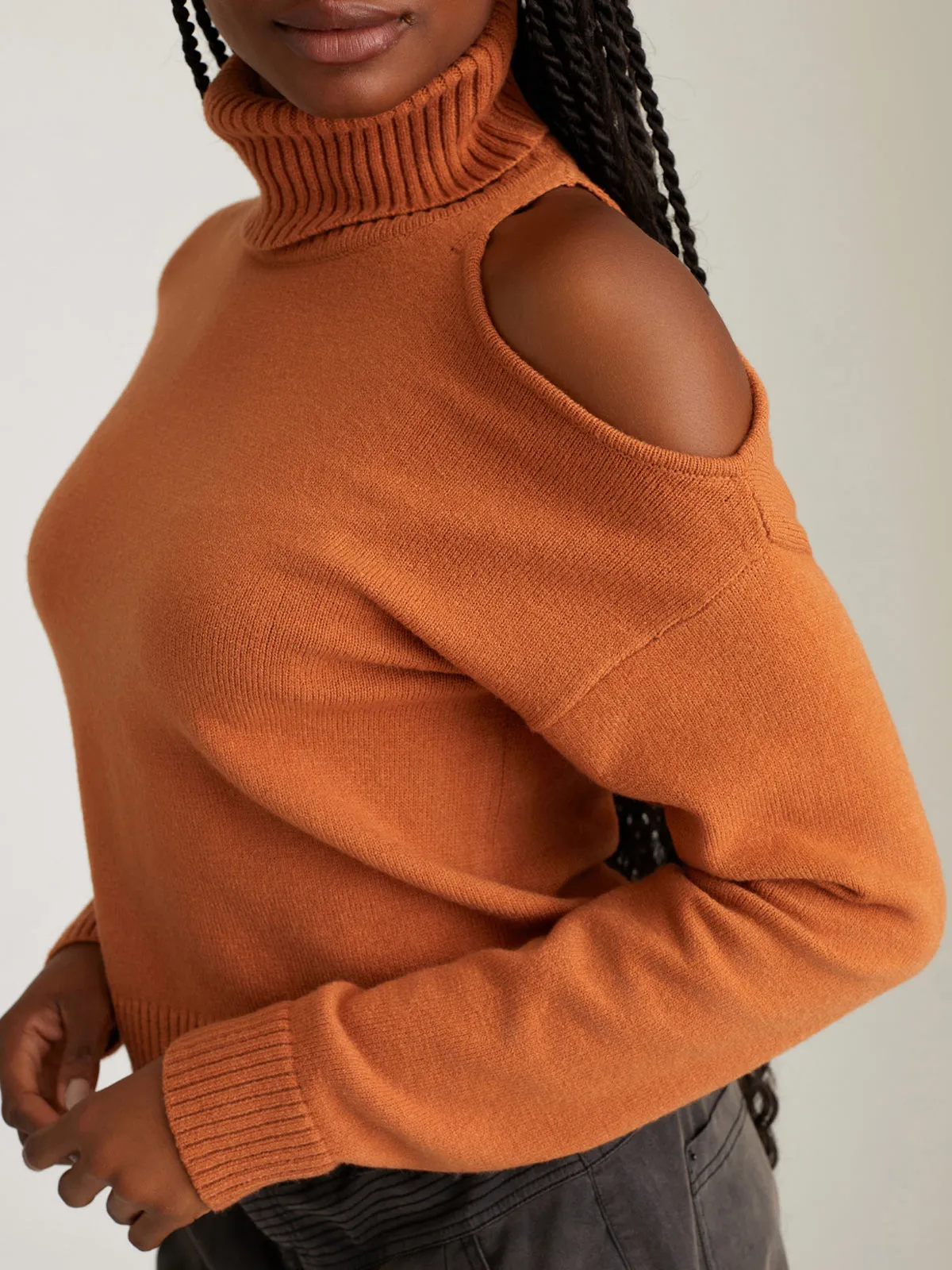 Veronica: Cutout Turtleneck Sweater sold by 525 America product image thumbnail 5