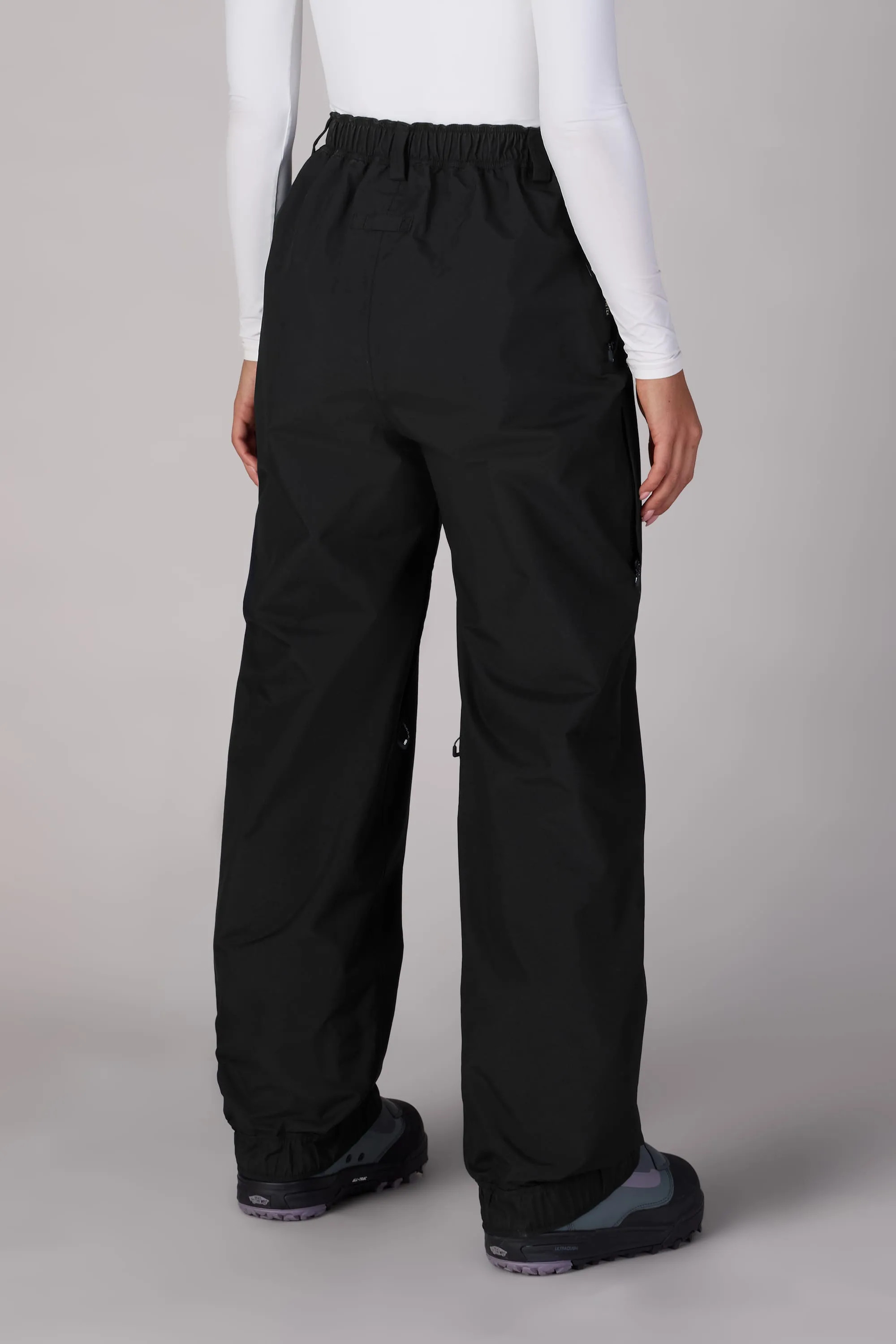686 Women's GORE-TEX Outline™ Shell Pant sold by 686 product image thumbnail 2