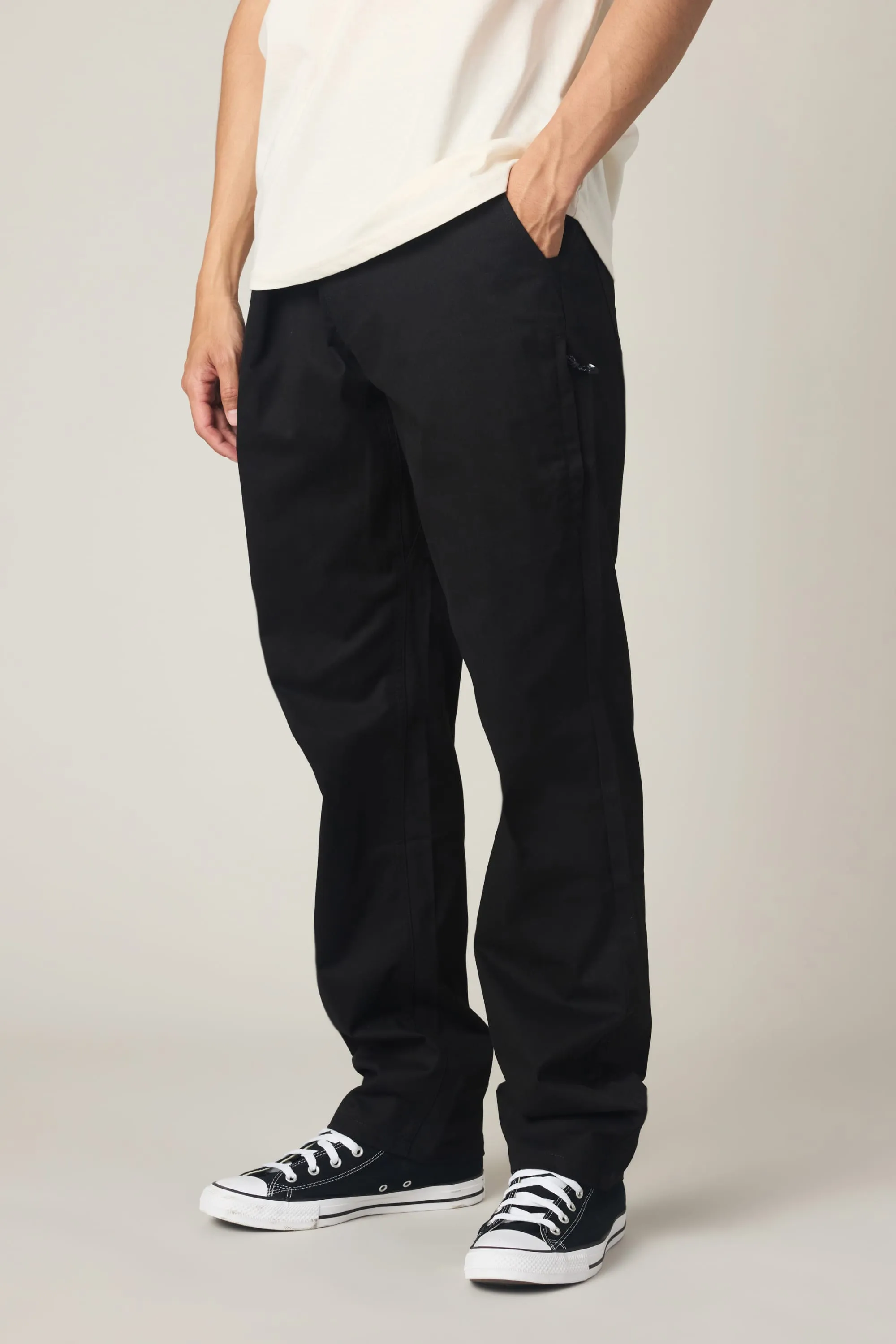 686 Men's Everywhere® Standard Pant - Relaxed Fit sold by 686