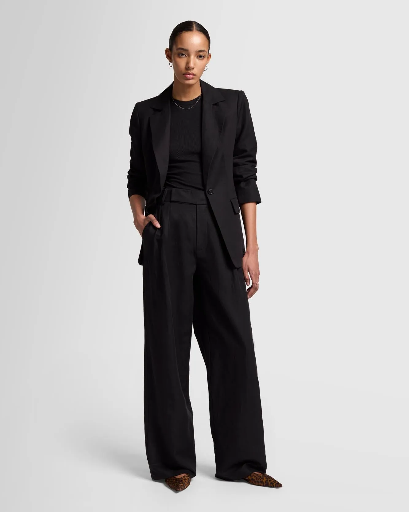 Linen Blend Blazer in Black sold by 7 For All Mankind product image thumbnail 4