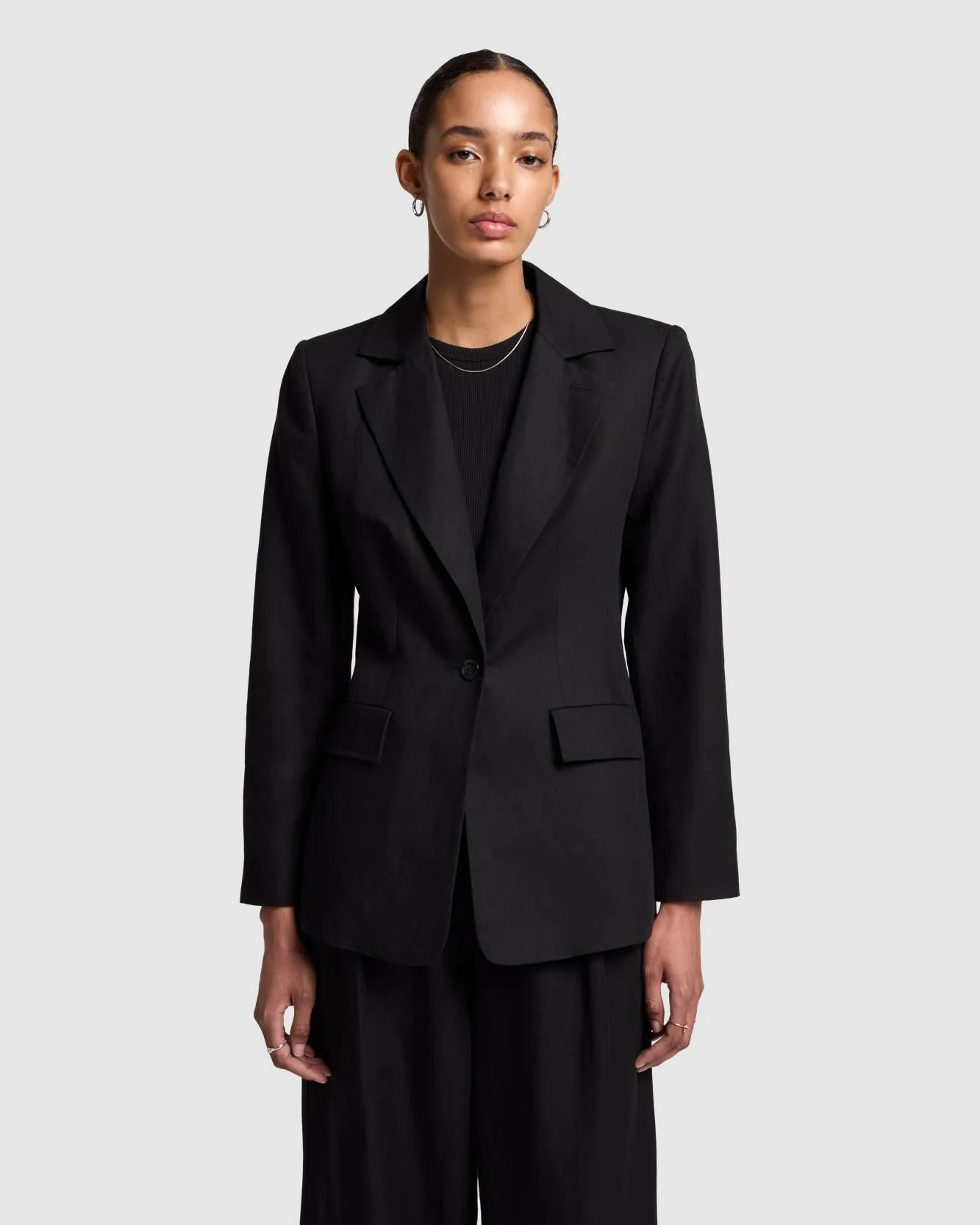 Linen Blend Blazer in Black sold by 7 For All Mankind
