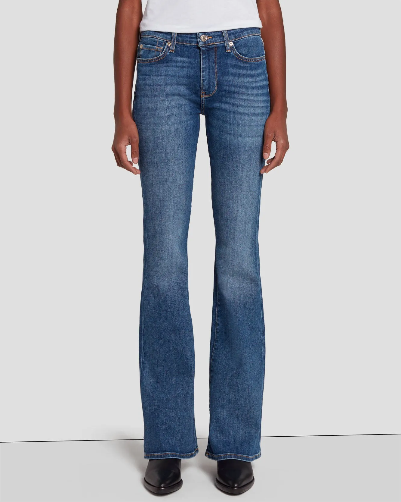 Ali in Soho Light sold by 7 For All Mankind product image thumbnail 2