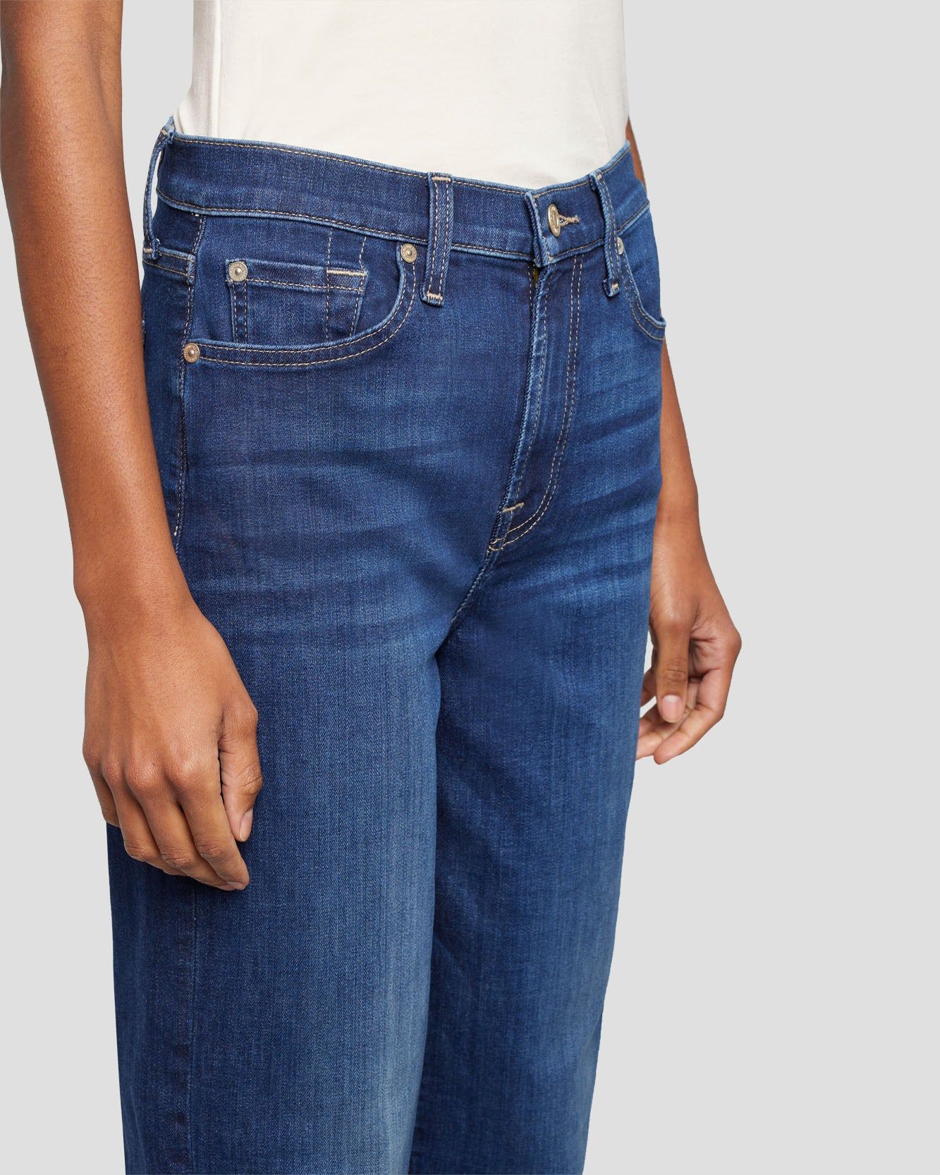 Cropped Alexa in Dian sold by 7 For All Mankind product image thumbnail 3