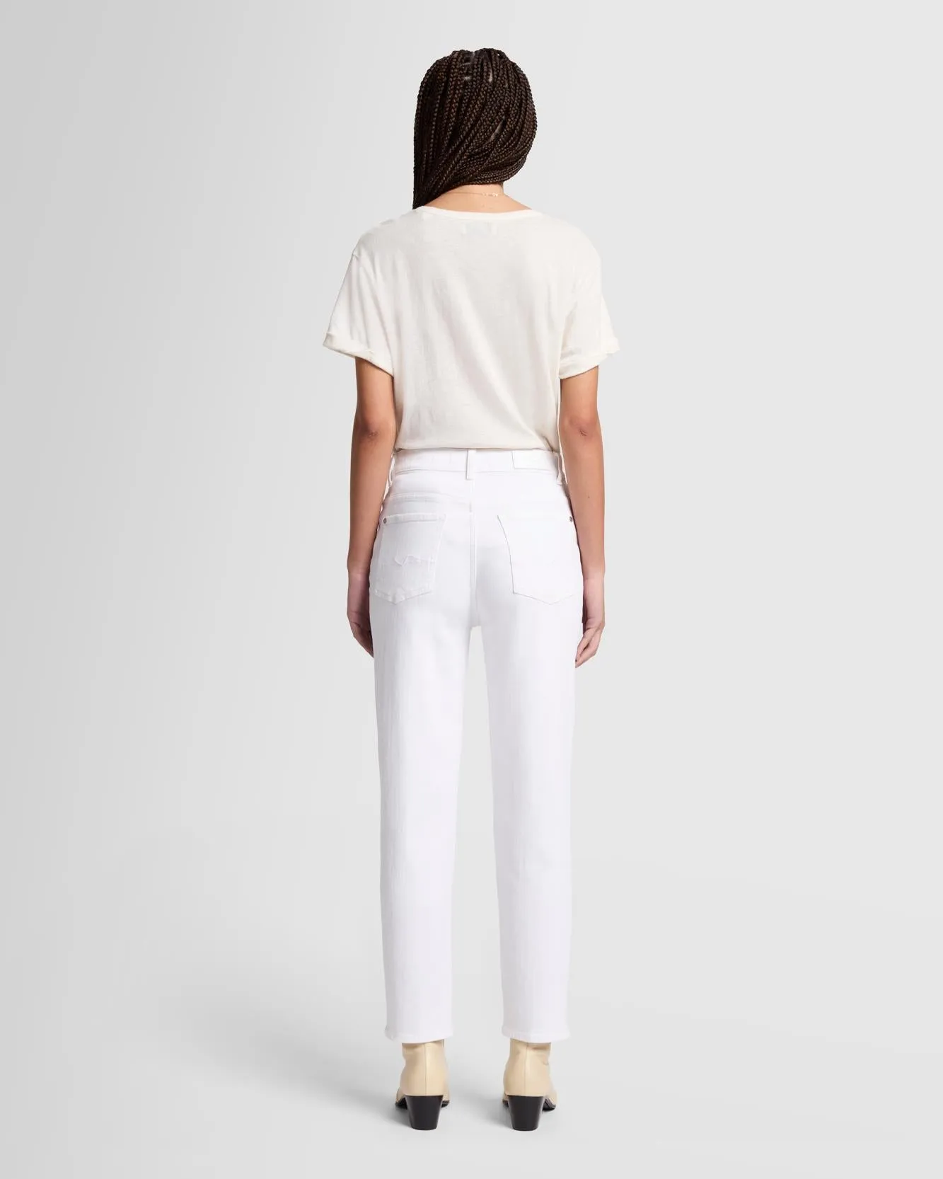 Luxe Vintage Malia Mom Jean in Soleil sold by 7 For All Mankind product image thumbnail 4