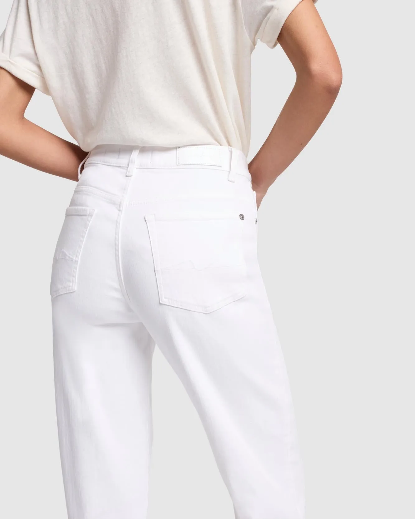 Luxe Vintage Malia Mom Jean in Soleil sold by 7 For All Mankind product image thumbnail 3