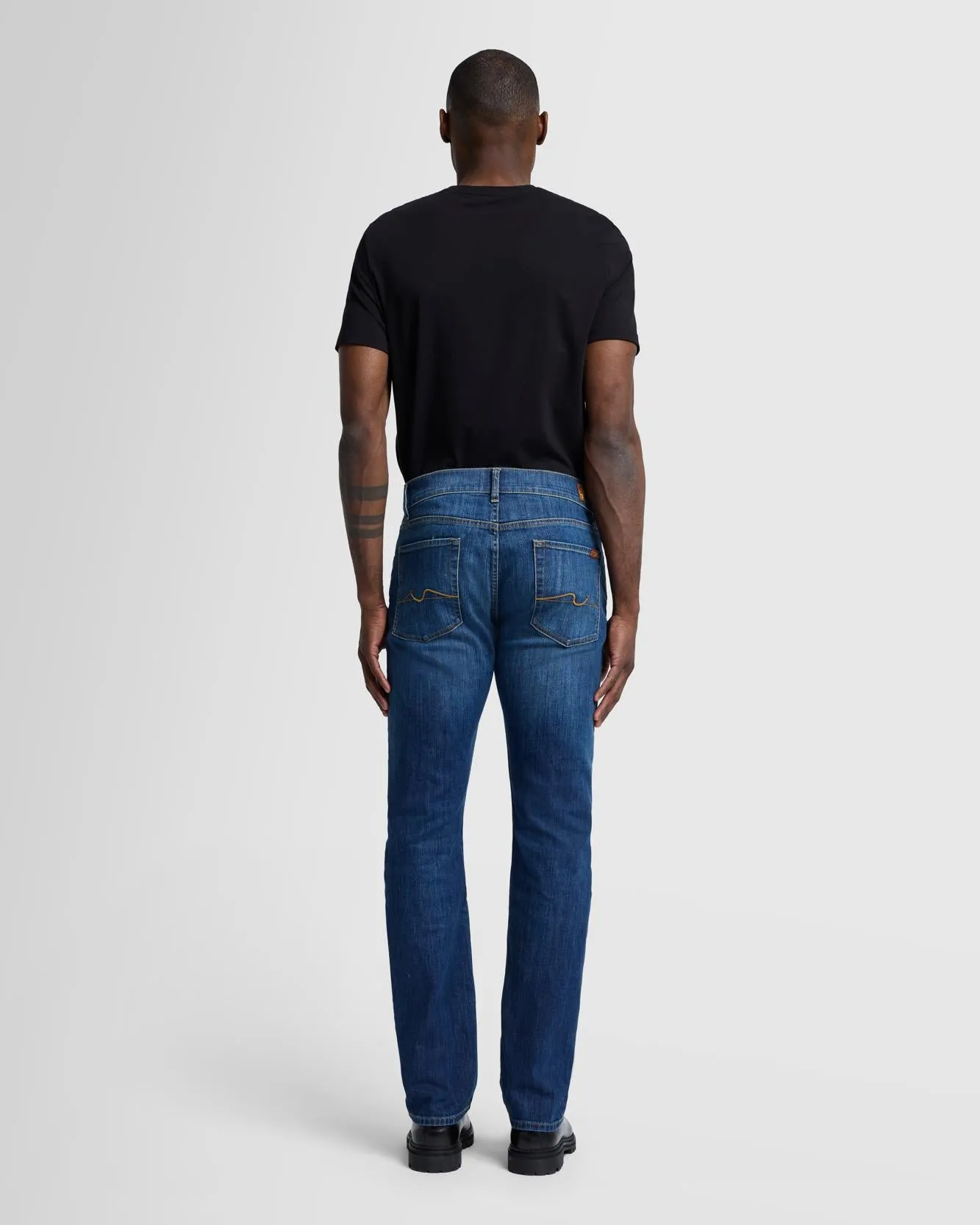 Luxe Performance The Straight in Levant sold by 7 For All Mankind product image thumbnail 4