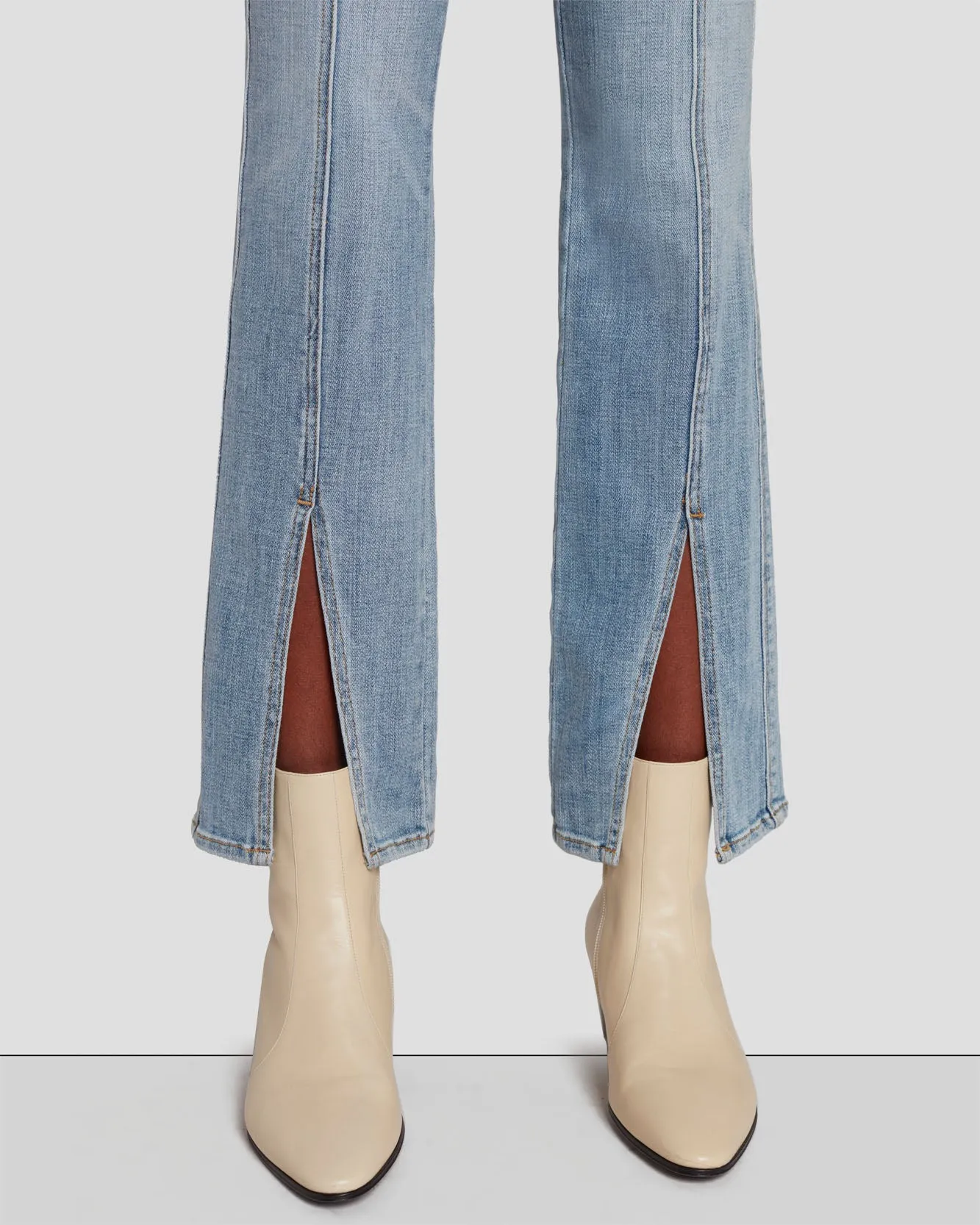 Broken Twill Kimmie Straight in De Ville sold by 7 For All Mankind product image thumbnail 3
