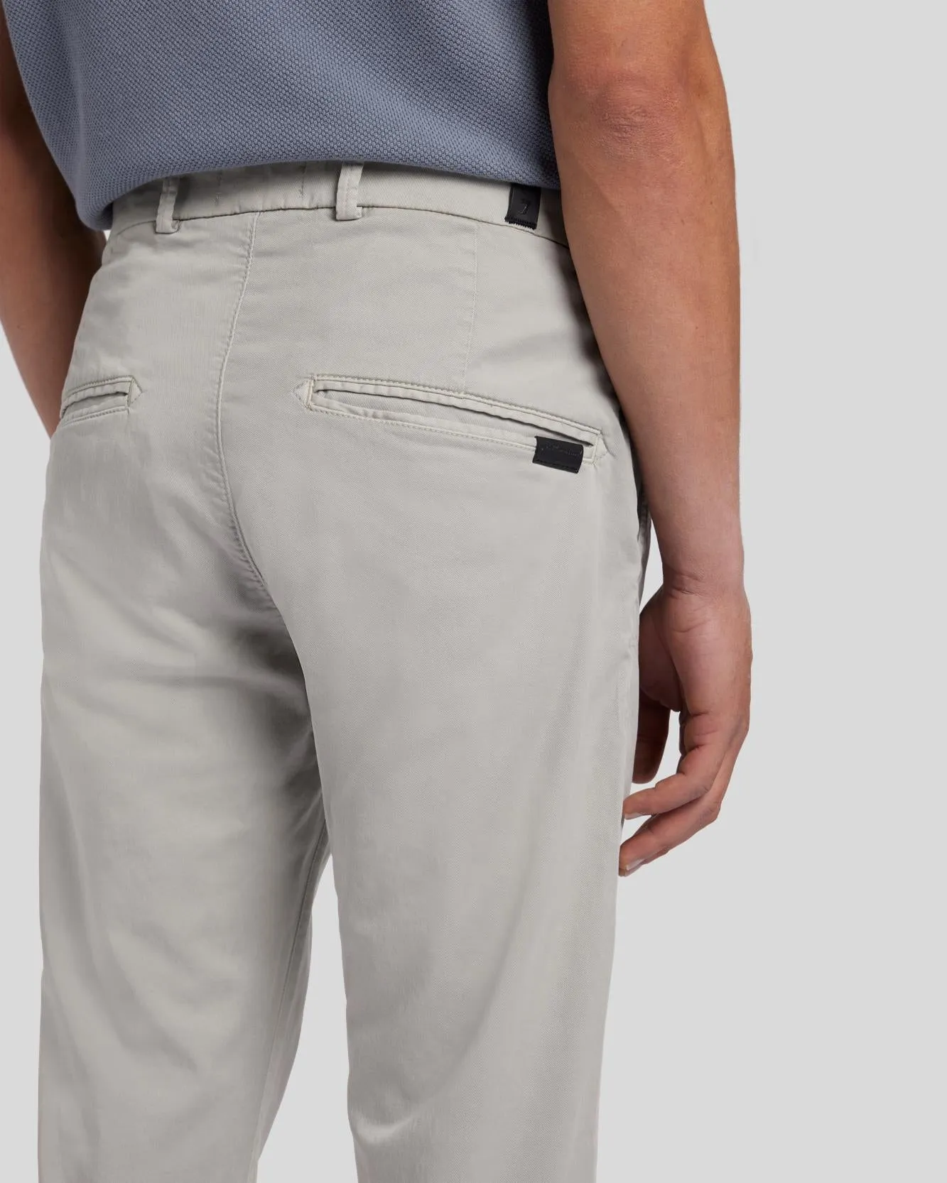 Weightless Adrien Chino in Gentle Grey sold by 7 For All Mankind product image thumbnail 5
