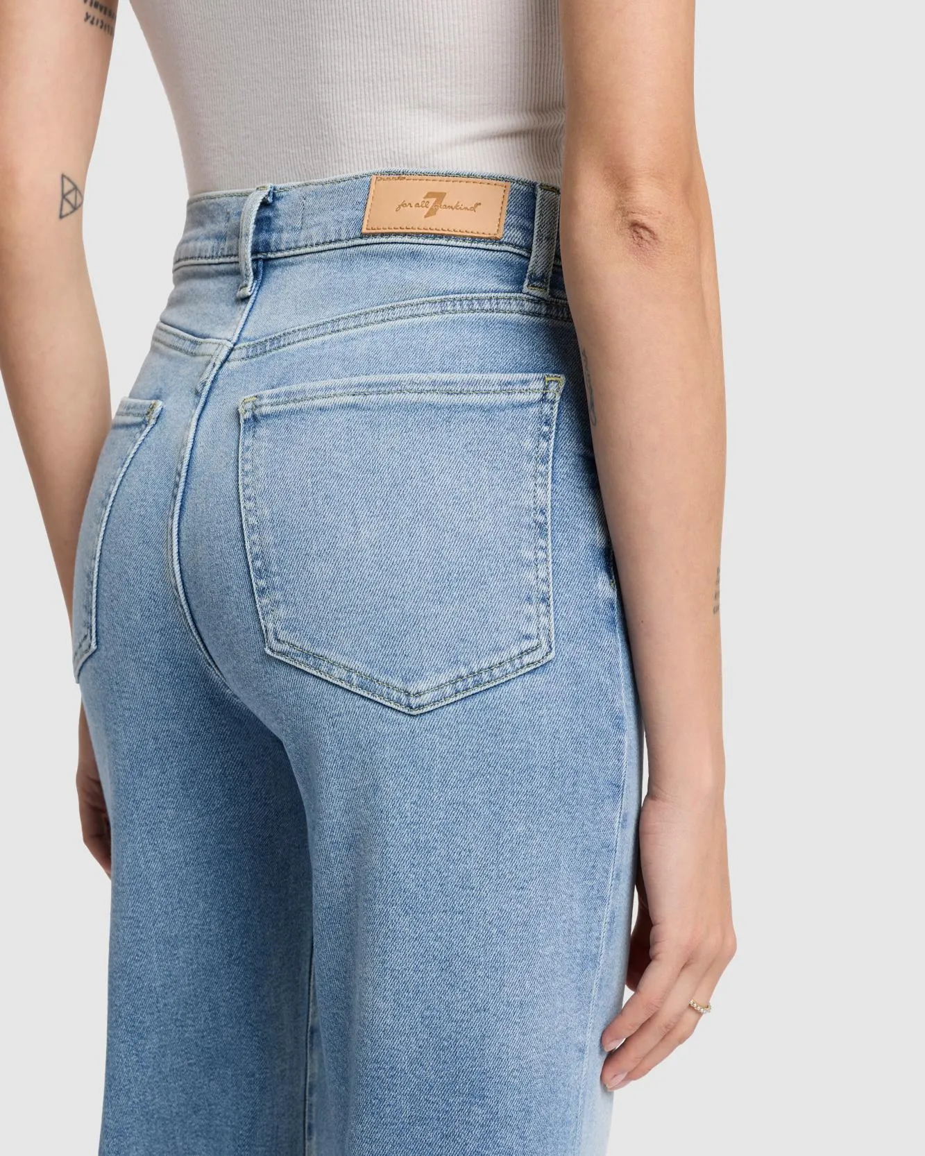 Luxe Vintage Ultra High Rise Jo in Must sold by 7 For All Mankind product image thumbnail 5