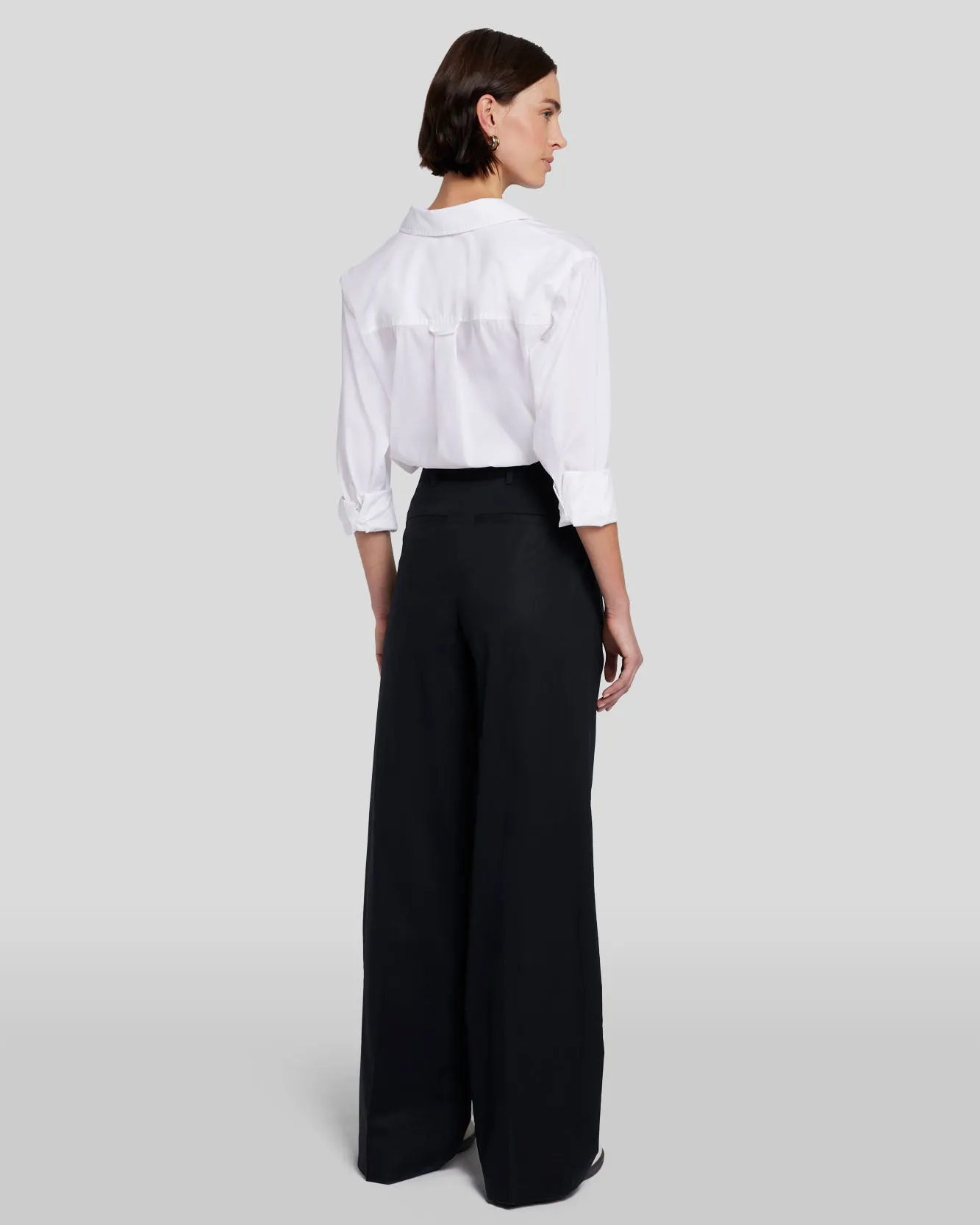 Pleated Poplin Trouser in Black sold by 7 For All Mankind product image thumbnail 4
