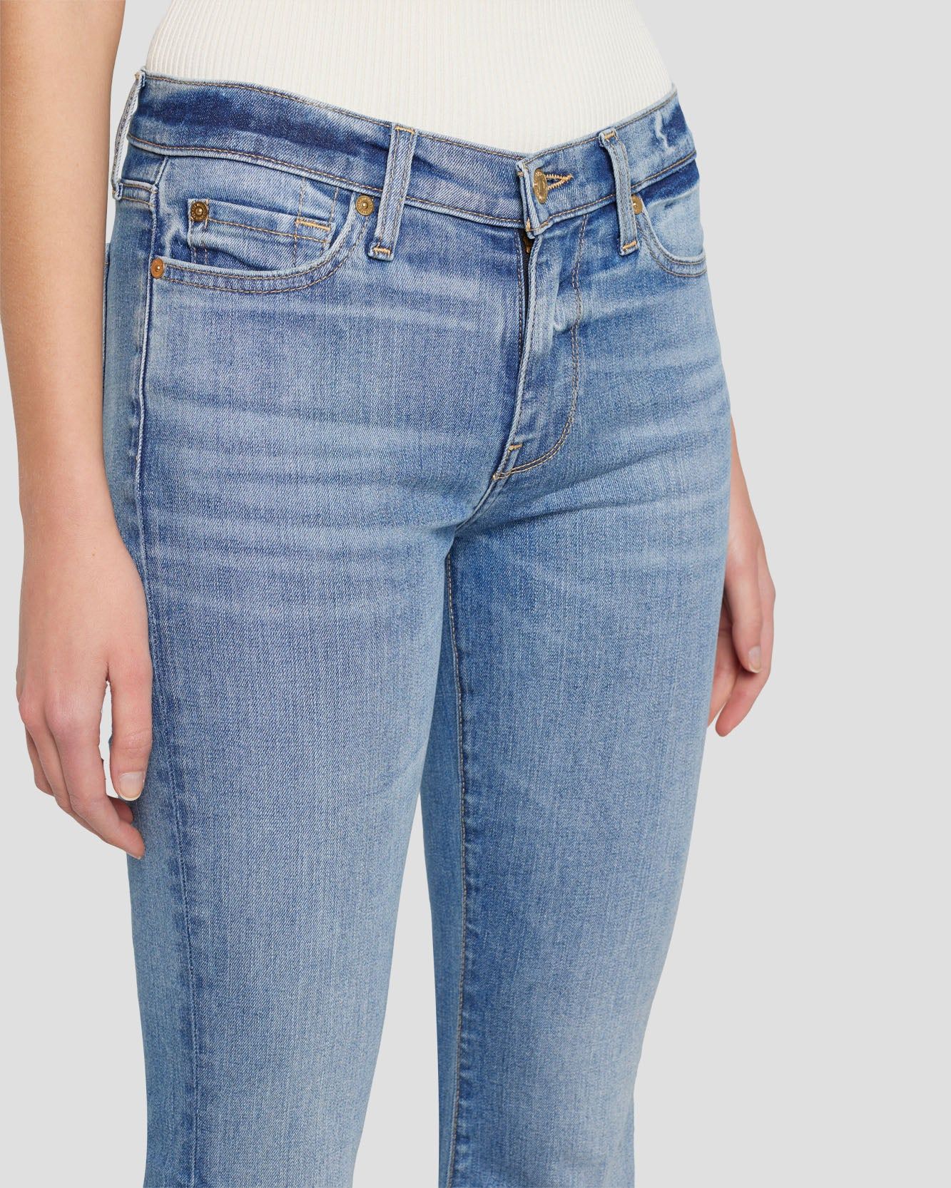 The Ali in Tribeca Light sold by 7 For All Mankind product image thumbnail 3