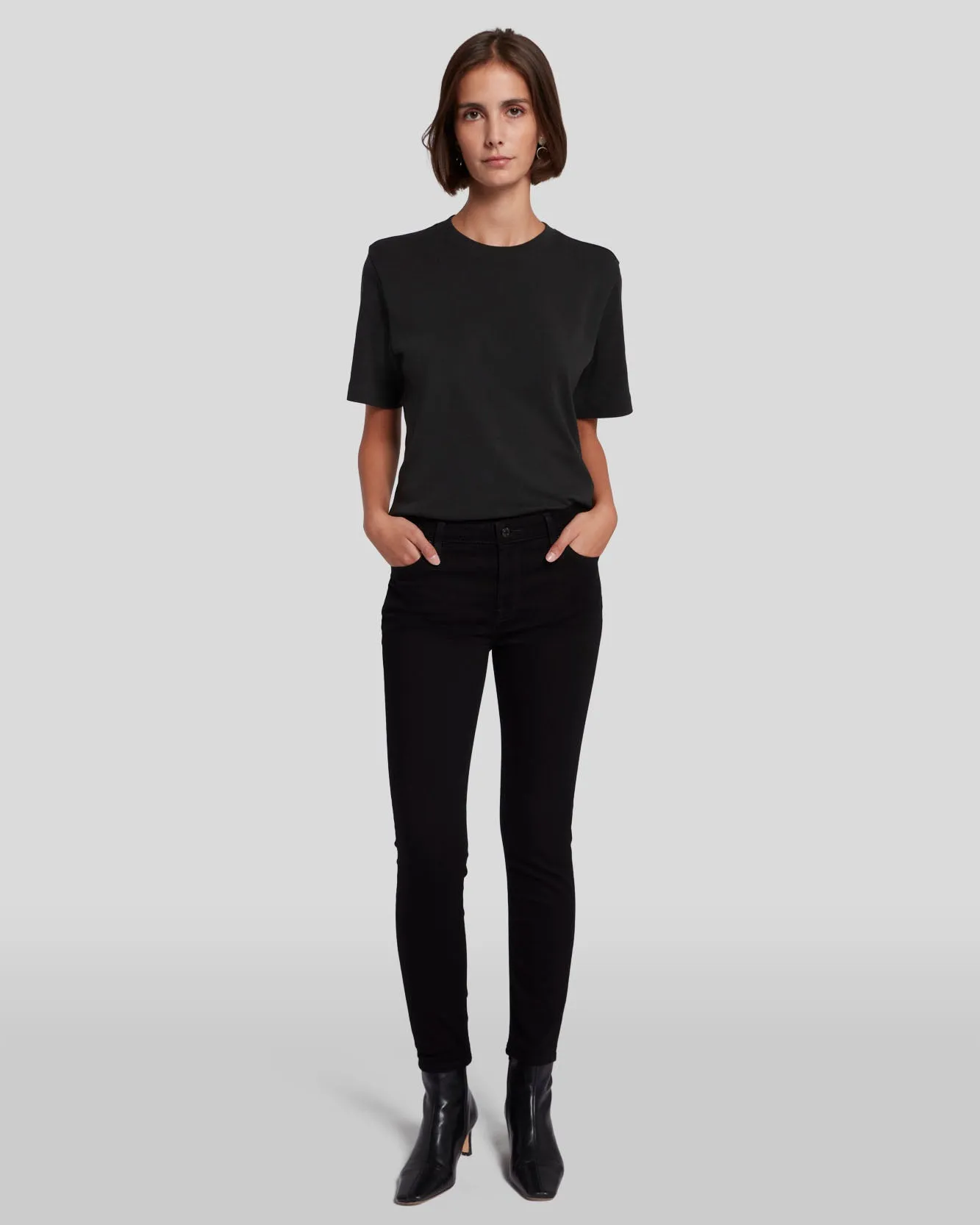 B(air) Ankle Skinny in Rinsed Black sold by 7 For All Mankind