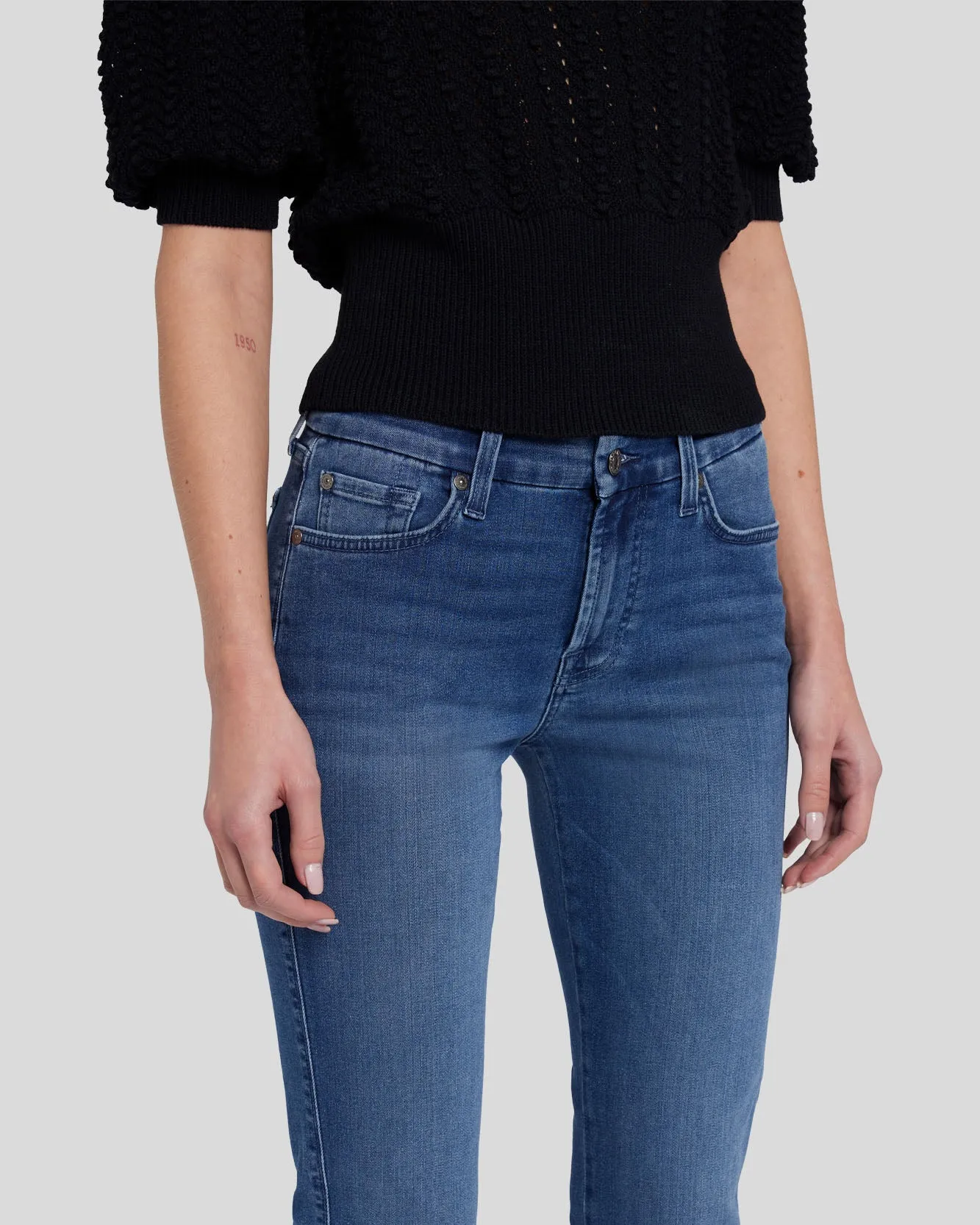 B(air) Kimmie Straight in Virtual sold by 7 For All Mankind product image thumbnail 5