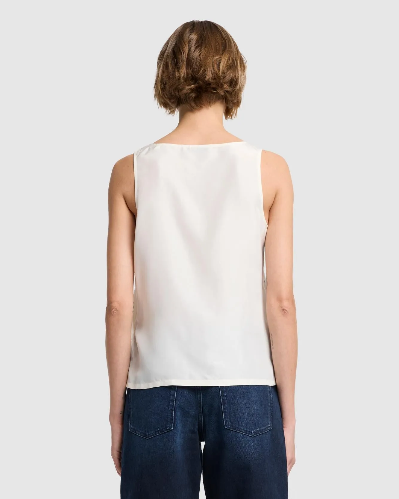 Silk Relaxed Tank in Vintage White sold by 7 For All Mankind product image thumbnail 4