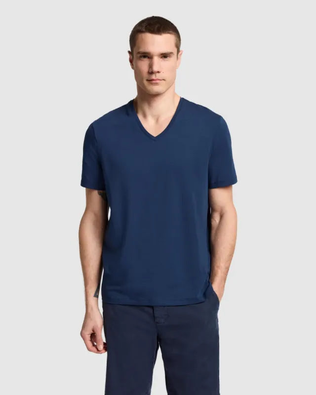 Luxe Performance V-Neck Tee in Seastar sold by 7 For All Mankind