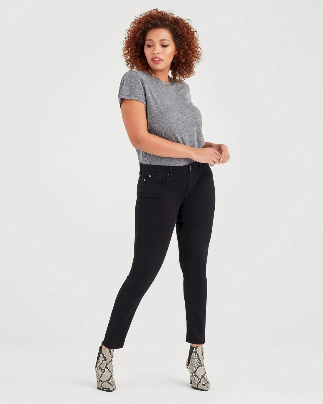 B(air) Denim Ankle Skinny in Black sold by 7 For All Mankind product image thumbnail 4