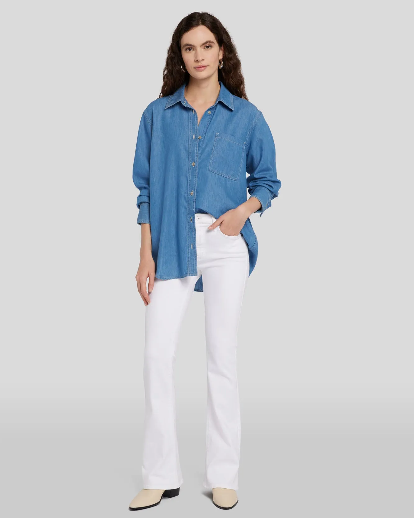 Tailorless Bootcut in White sold by 7 For All Mankind