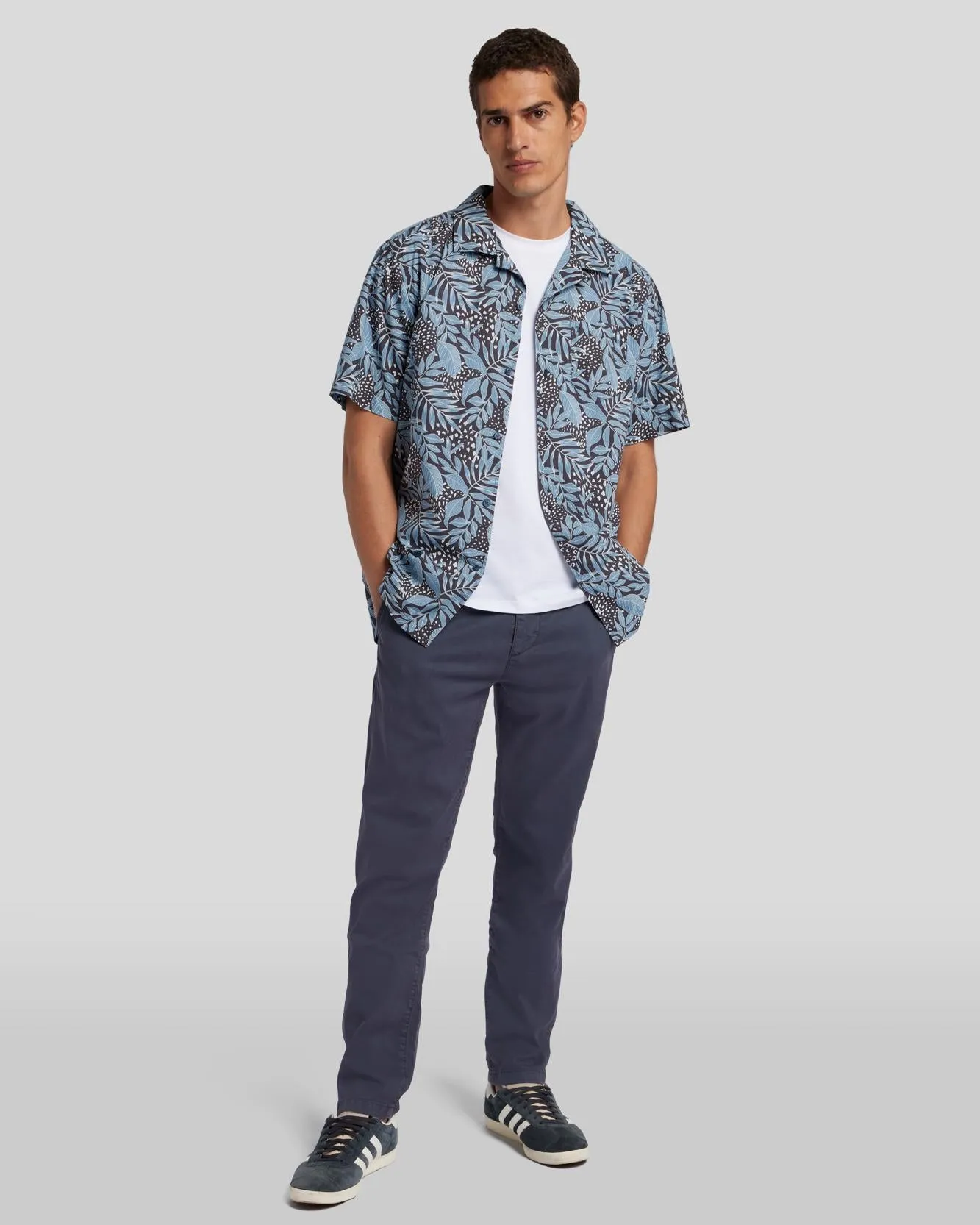 Weightless Adrien Chino in Twilight Blue sold by 7 For All Mankind