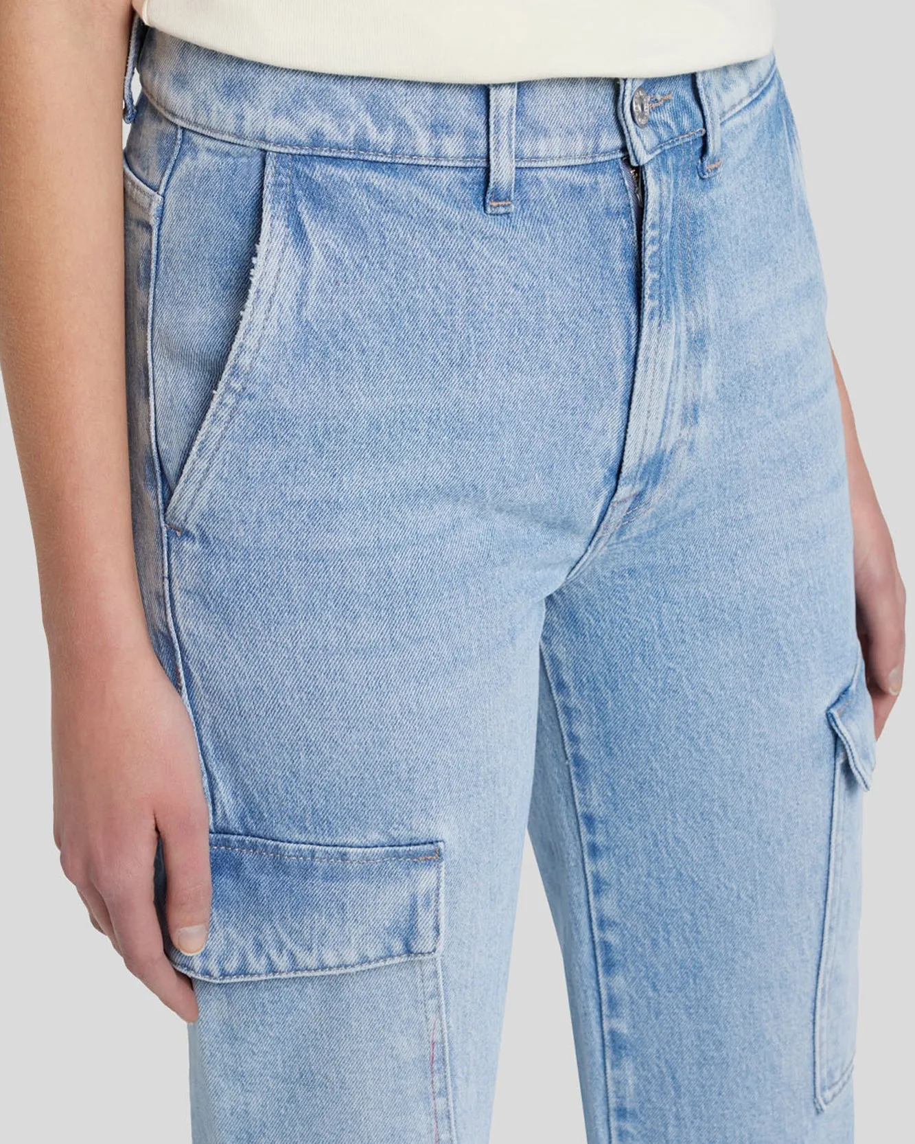 Logan Cropped Cargo Jean in Airwave sold by 7 For All Mankind product image thumbnail 4