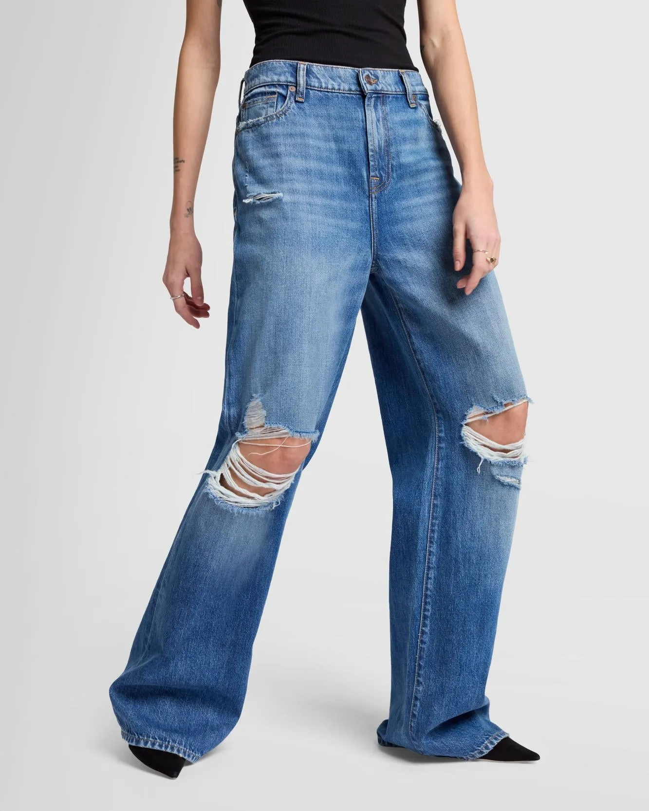 Scout Oversized Straight in Dasher sold by 7 For All Mankind product image thumbnail 3