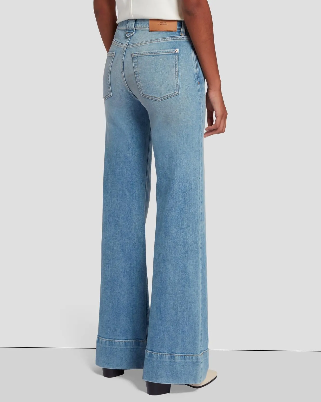 Western Modern Dojo in Jolie sold by 7 For All Mankind product image thumbnail 4