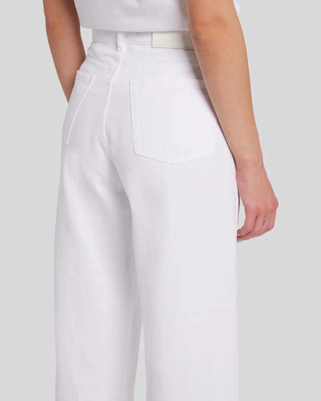 Linen Lotta Jean in Santorini sold by 7 For All Mankind product image thumbnail 5