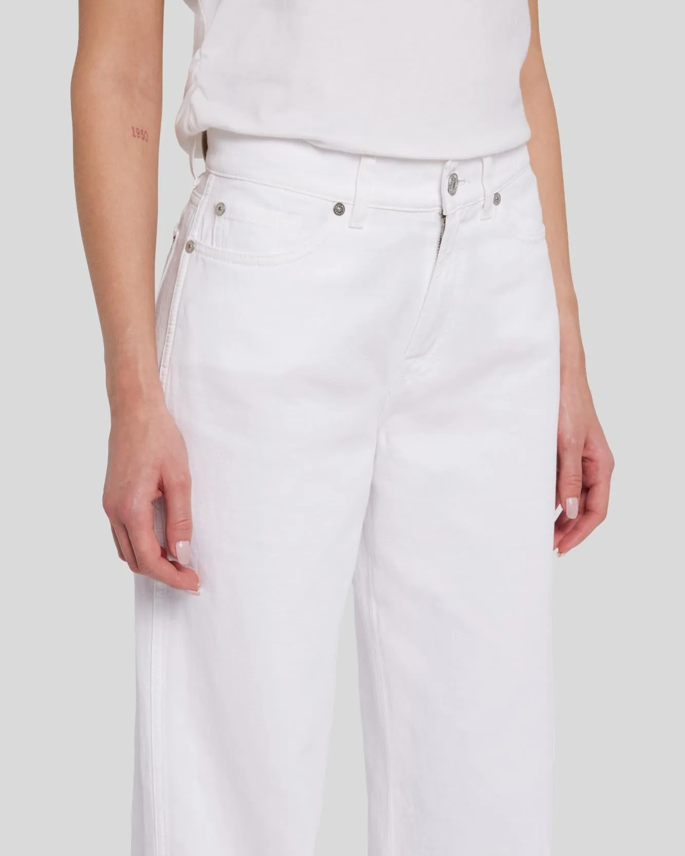 Linen Lotta Jean in Santorini sold by 7 For All Mankind product image thumbnail 3