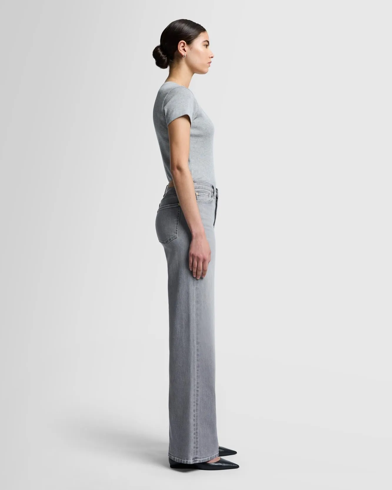 Luxe Vintage UHR Jo in Dust sold by 7 For All Mankind product image thumbnail 4