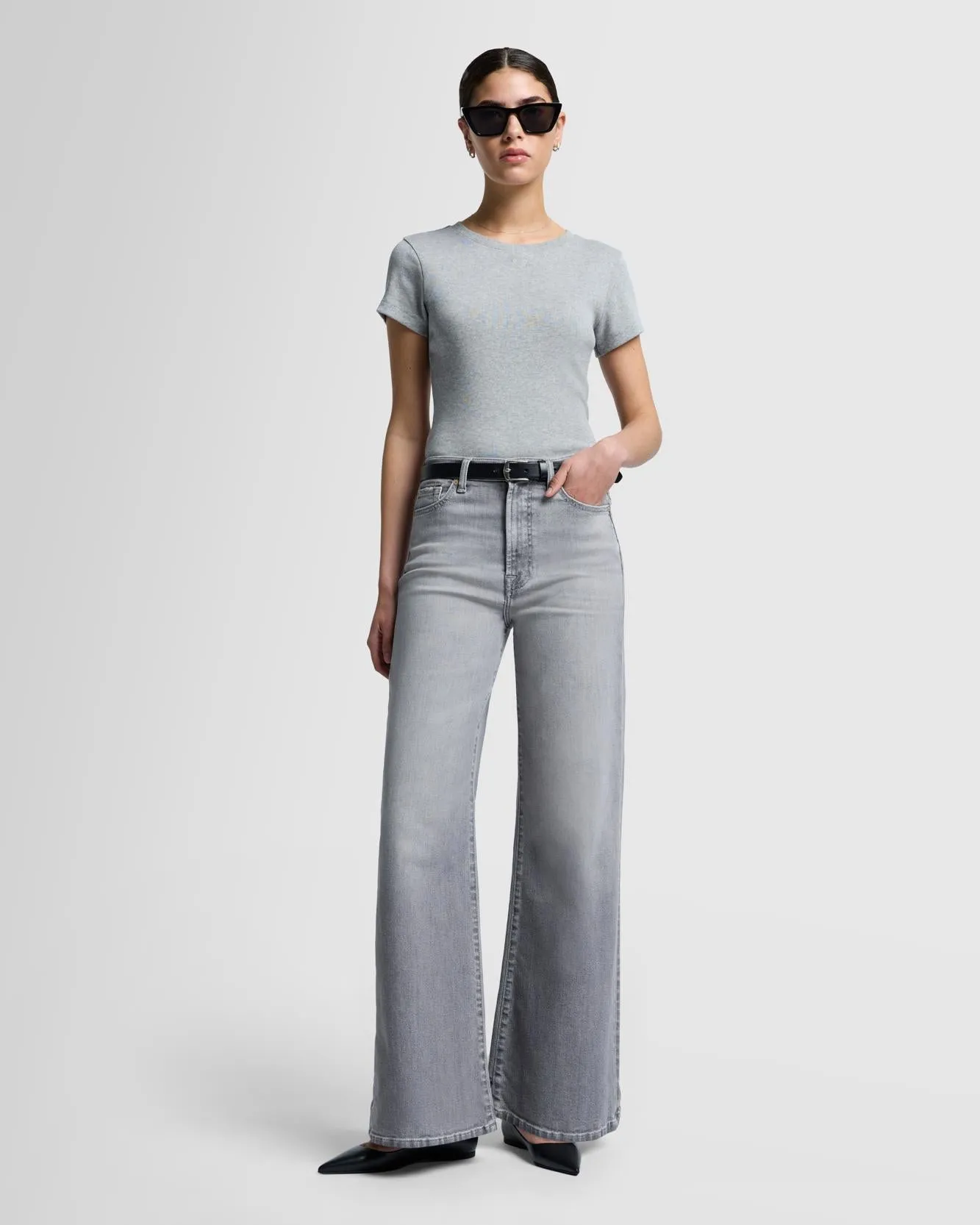 Luxe Vintage UHR Jo in Dust sold by 7 For All Mankind