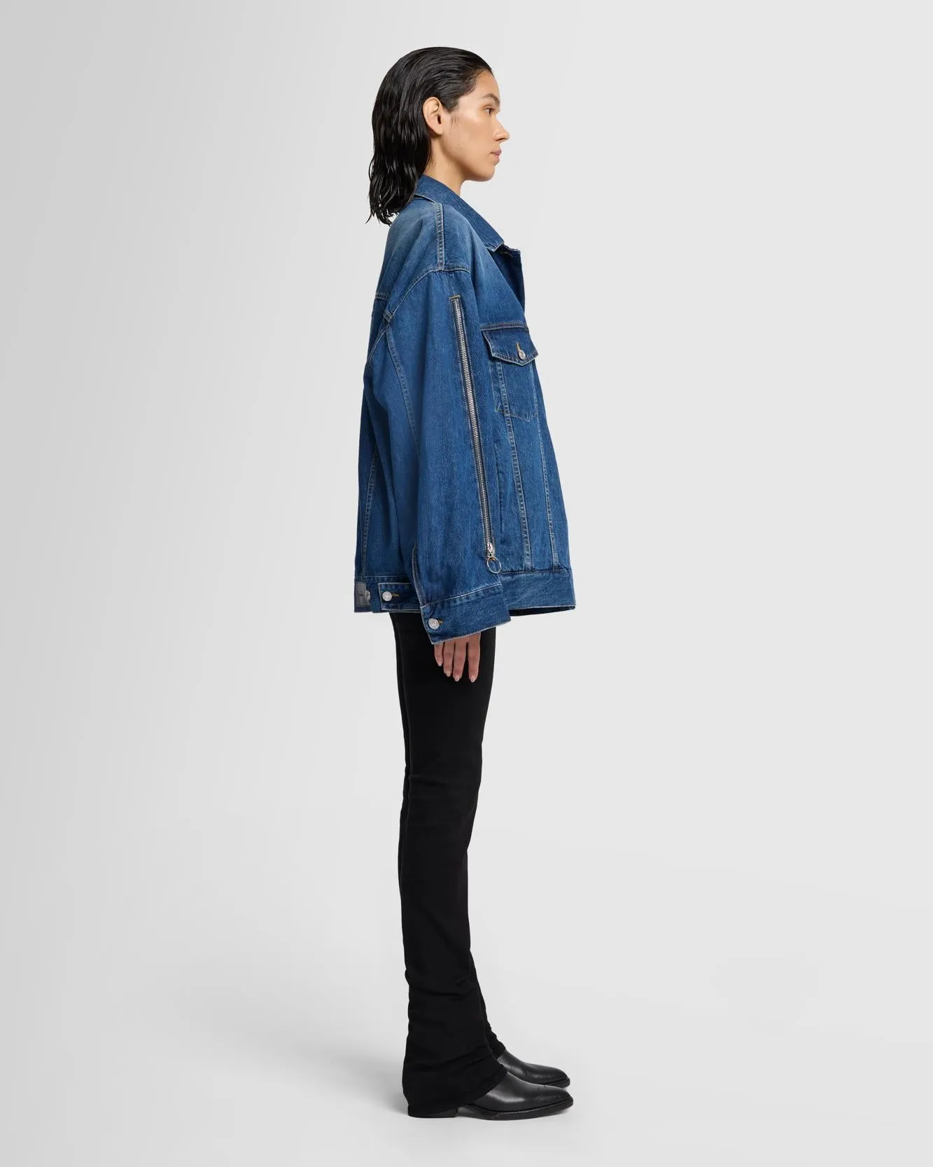 MANKIND Oli Oversized Trucker in Topic sold by 7 For All Mankind product image thumbnail 5