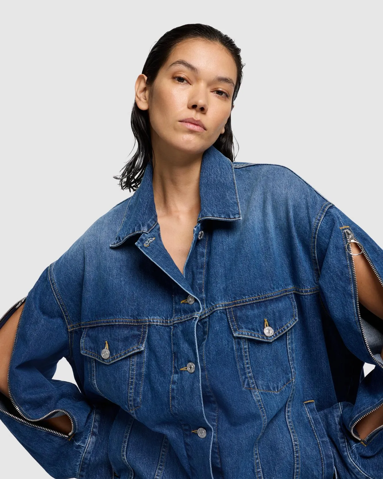 MANKIND Oli Oversized Trucker in Topic sold by 7 For All Mankind product image thumbnail 3