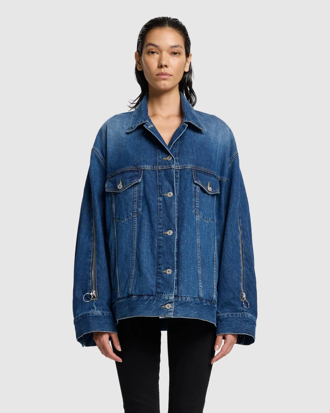 MANKIND Oli Oversized Trucker in Topic sold by 7 For All Mankind