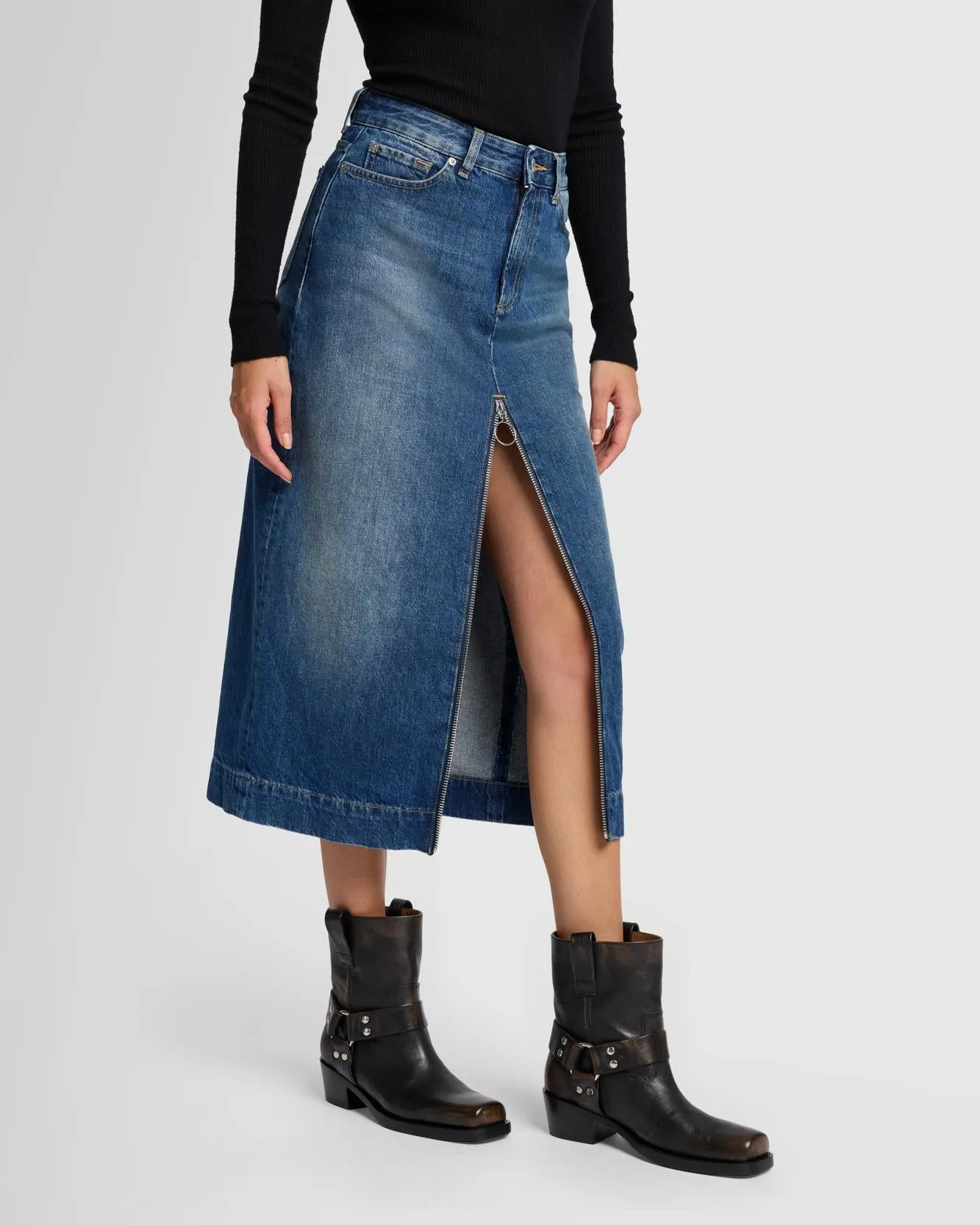Amber Zip Denim Midi Skirt in Topic sold by 7 For All Mankind product image thumbnail 3