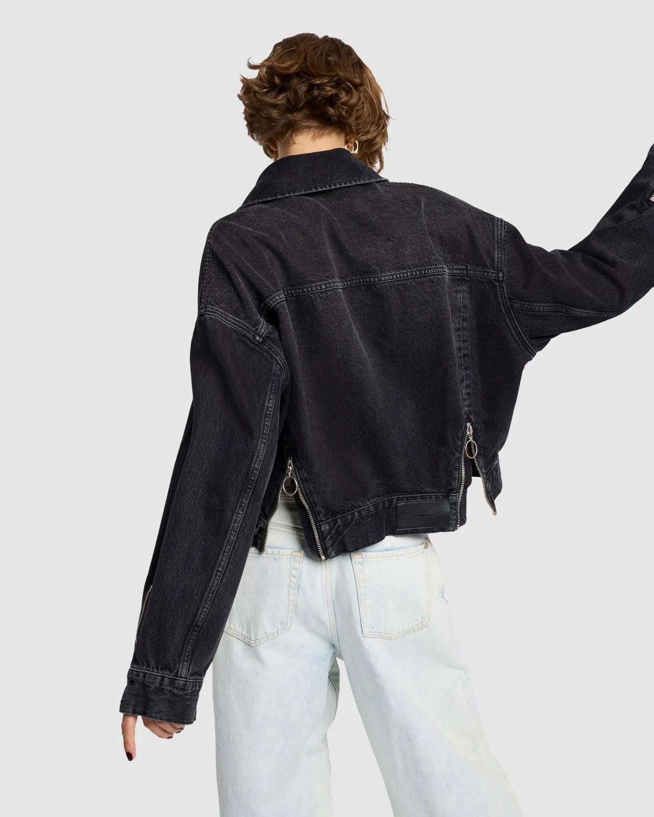 MANKIND Oli Cropped Trucker in Hustle sold by 7 For All Mankind product image thumbnail 3