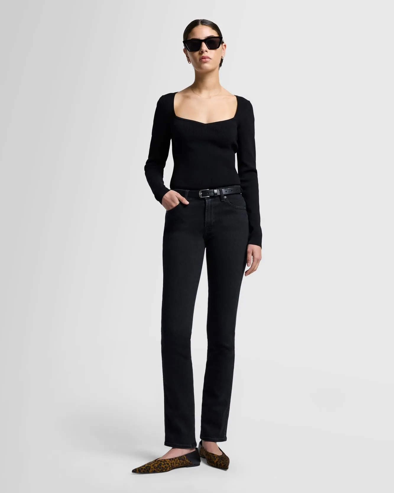 Slim Illusion Kimmie Straight in Saturday Night sold by 7 For All Mankind