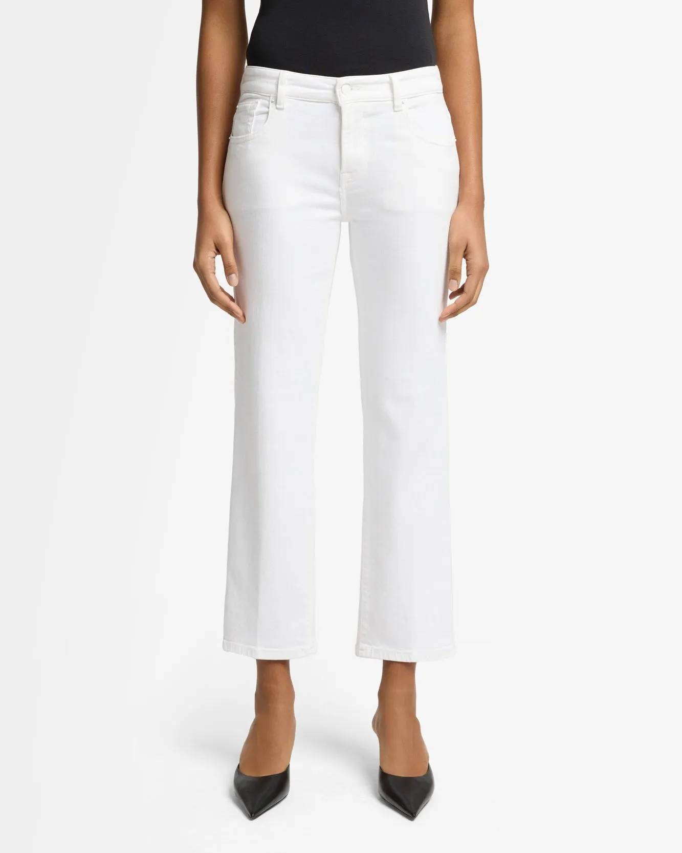 Luxe Vintage Calie Straight Ankle in Soleil sold by 7 For All Mankind product image thumbnail 3