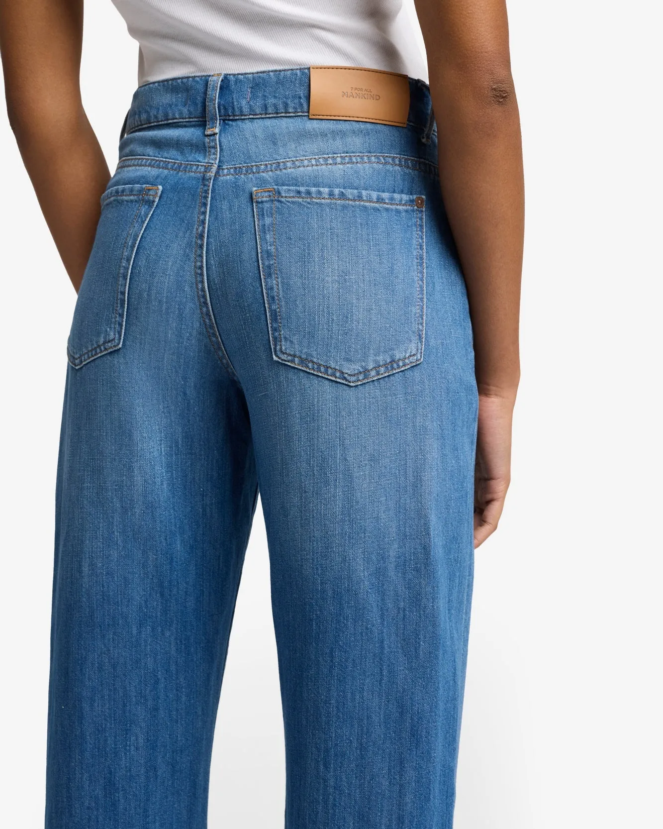 Linen Blend Tess Trouser in Phoenix sold by 7 For All Mankind product image thumbnail 4