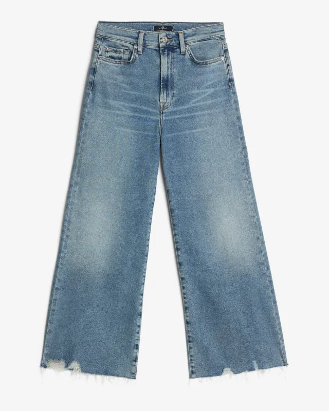 Luxe Vintage Ultra High Rise Cropped Jo in Walk sold by 7 For All Mankind