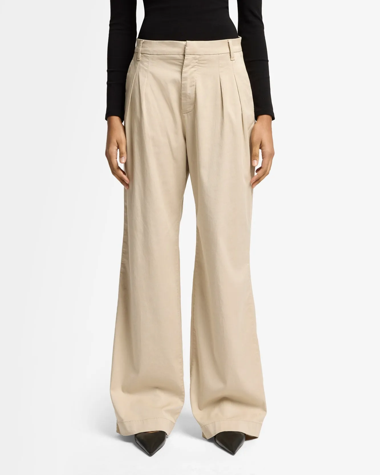 Pleated Chino in Cold Brew sold by 7 For All Mankind product image thumbnail 3